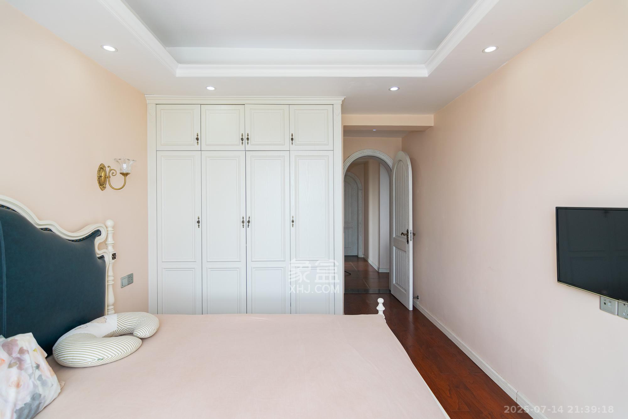 中粮自然天城 3室2厅1卫 68.0万 中粮自然天城 3室2厅1卫 68.0万卧室