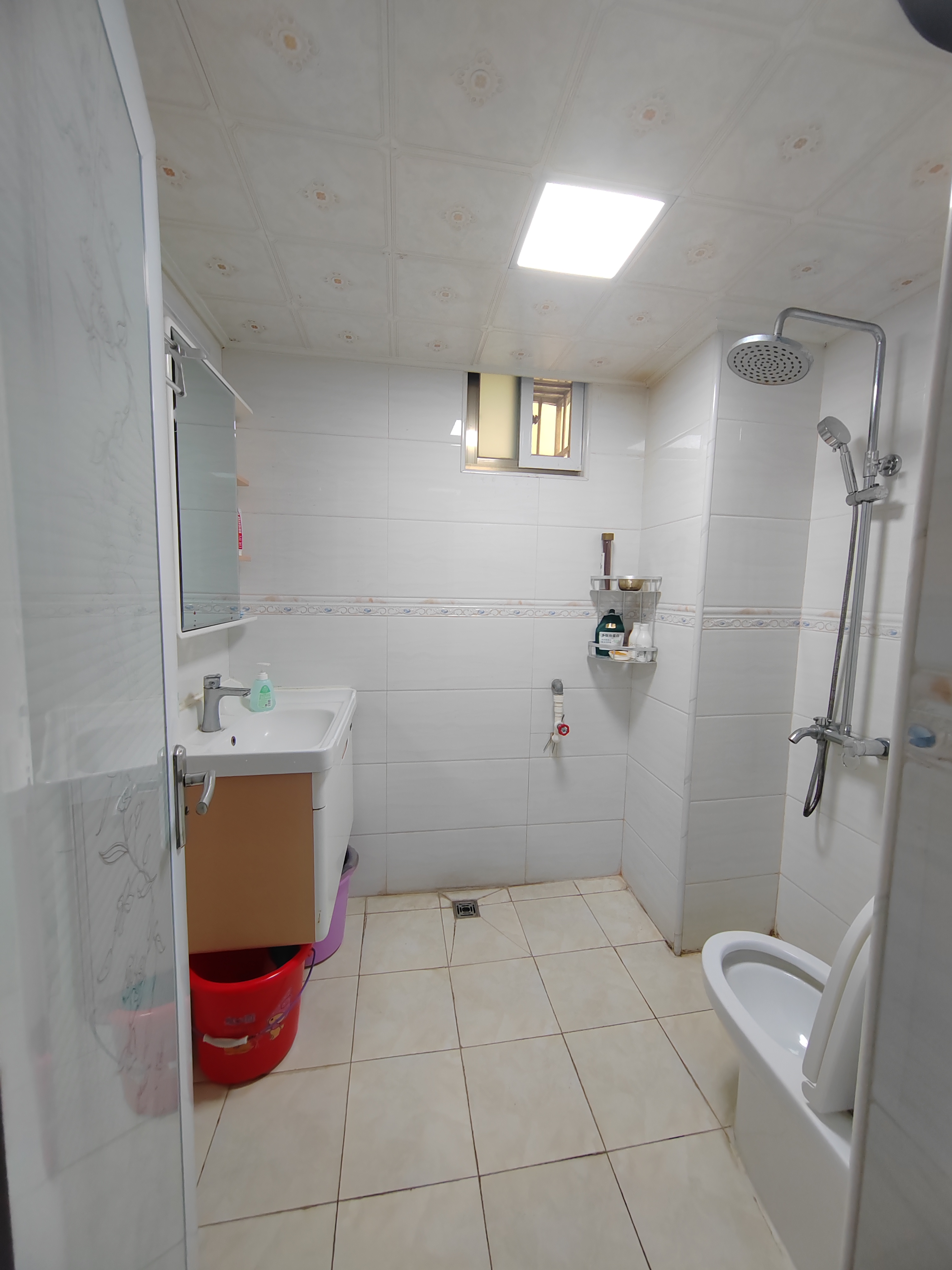 金山小区  2室2厅1卫    56.0万 金山小区  2室2厅1卫    56.0万客厅