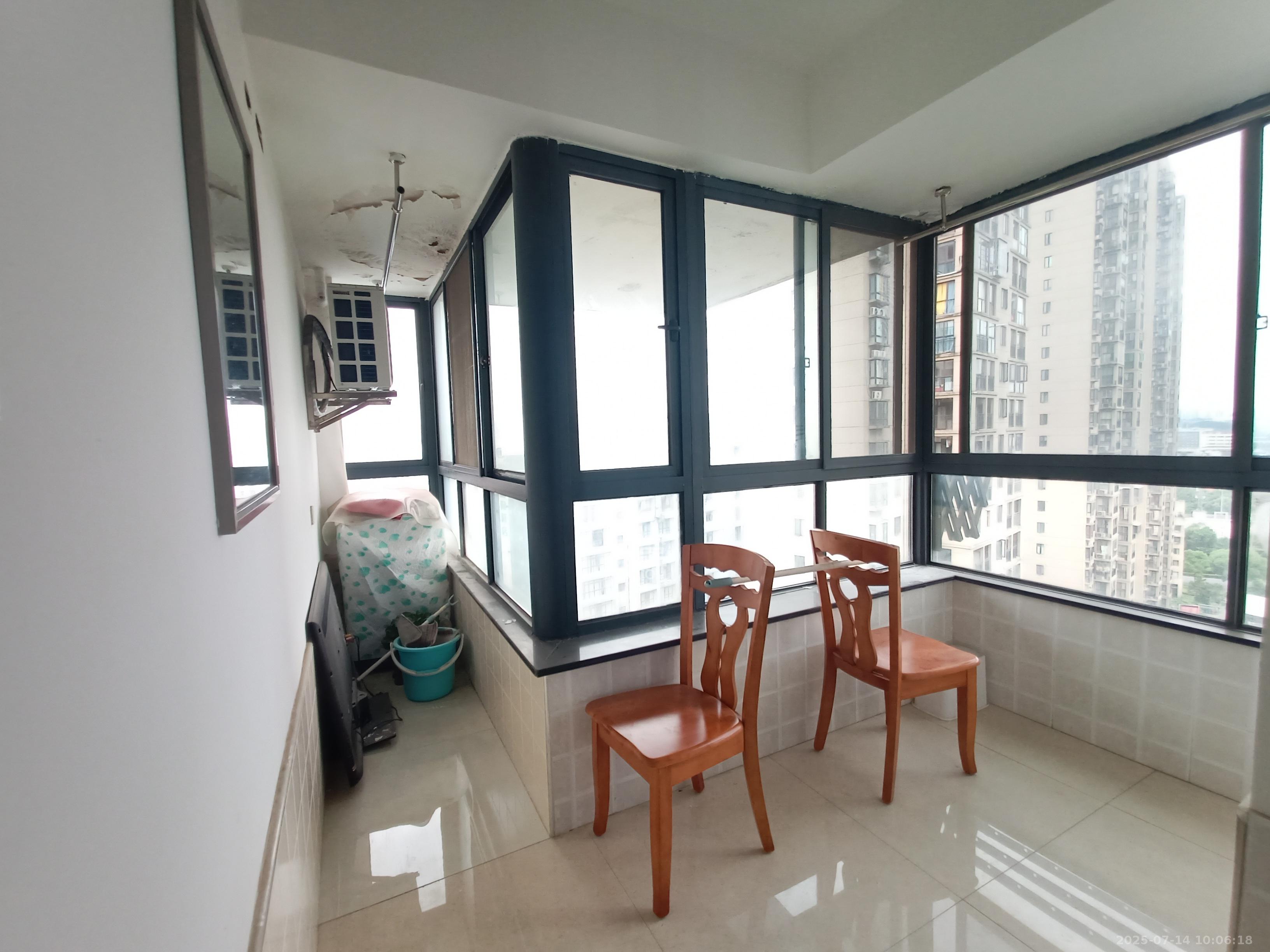 长房时代城  2室2厅1卫    2800.0元/月 长房时代城  2室2厅1卫    2800.0元/月室内图