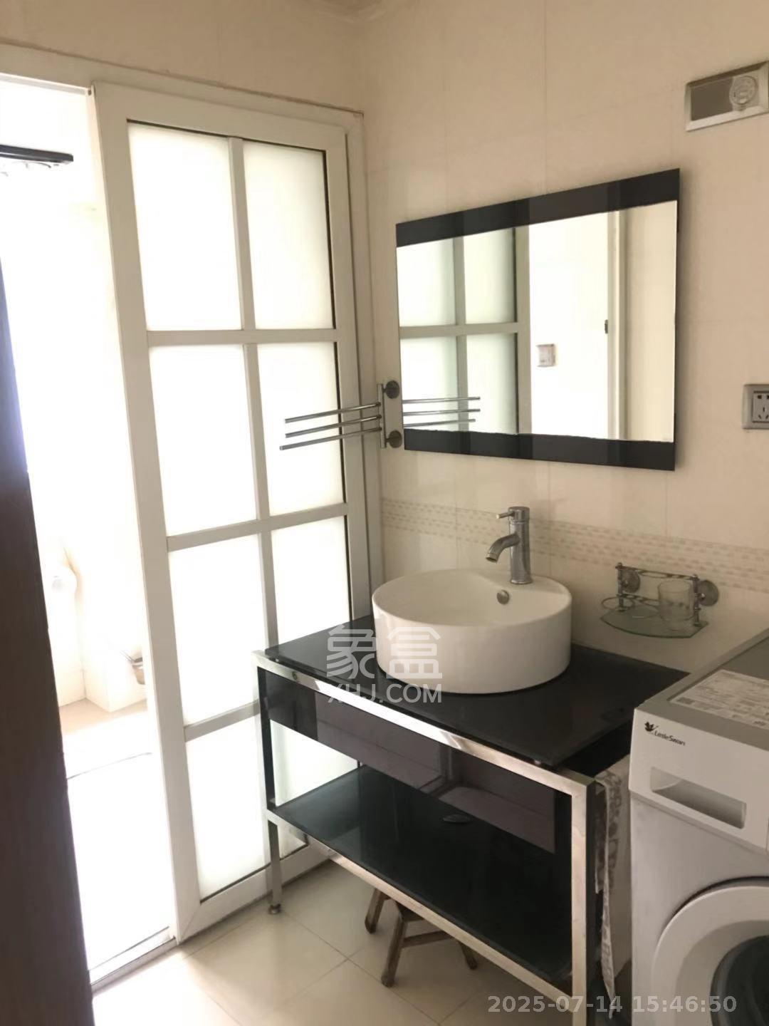 美林景园  3室2厅2卫    2800.0元/月室内图