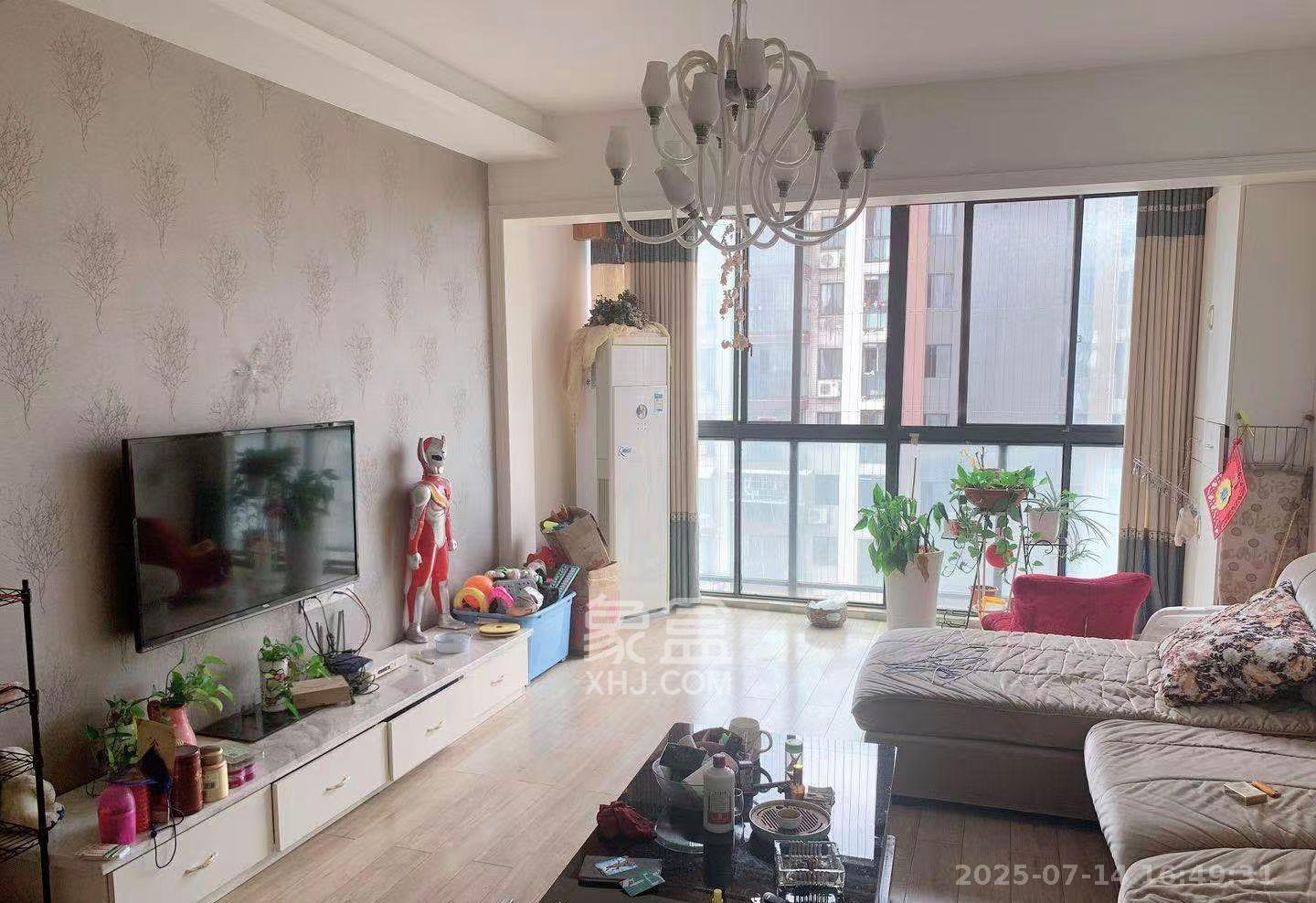 城南故事家园  3室2厅1卫    2000.0元/月 城南故事家园  3室2厅1卫    2000.0元/月室内图