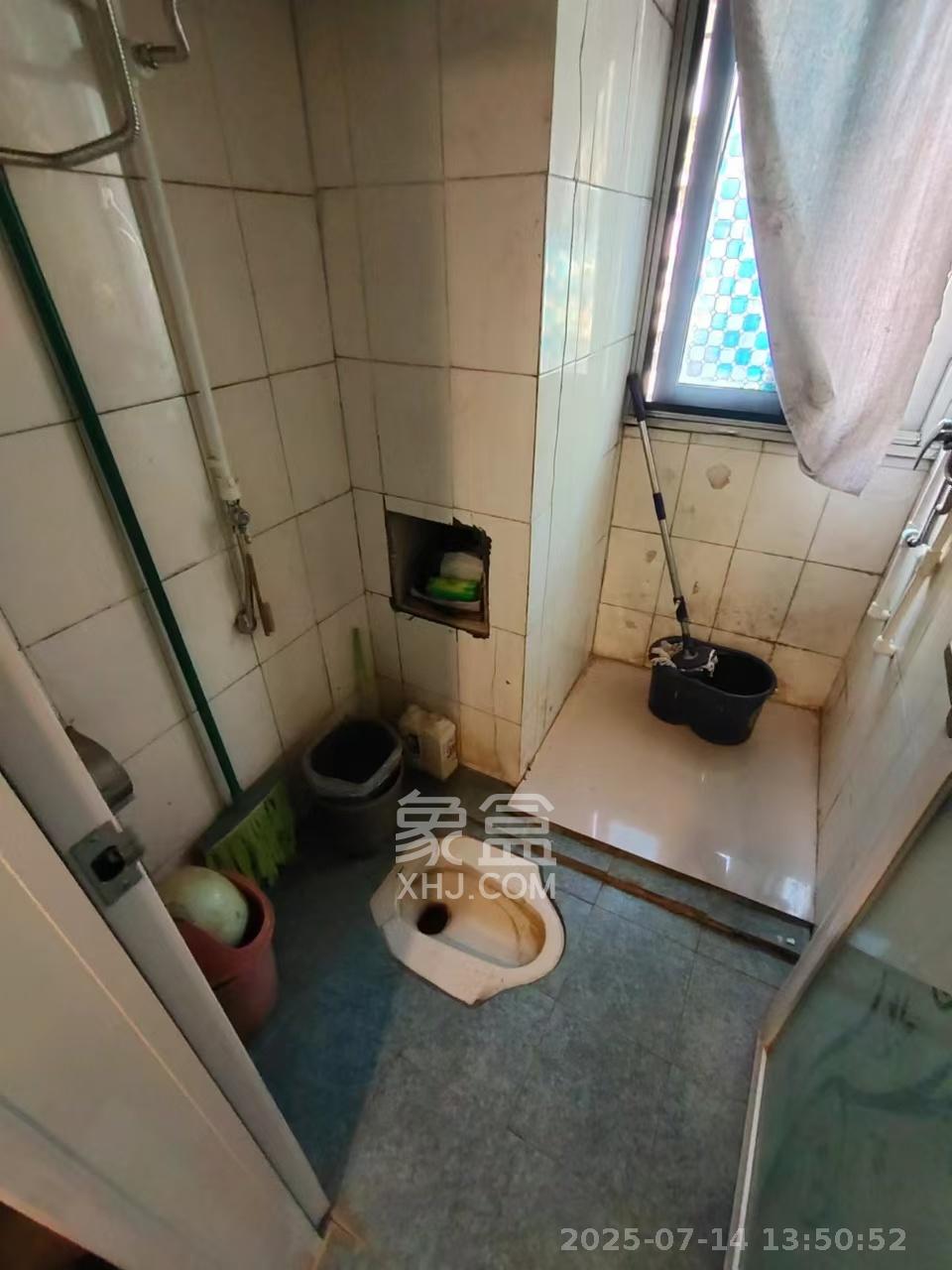 向韶村  2室1厅1卫    2000.0元/月 向韶村  2室1厅1卫    2000.0元/月室内图