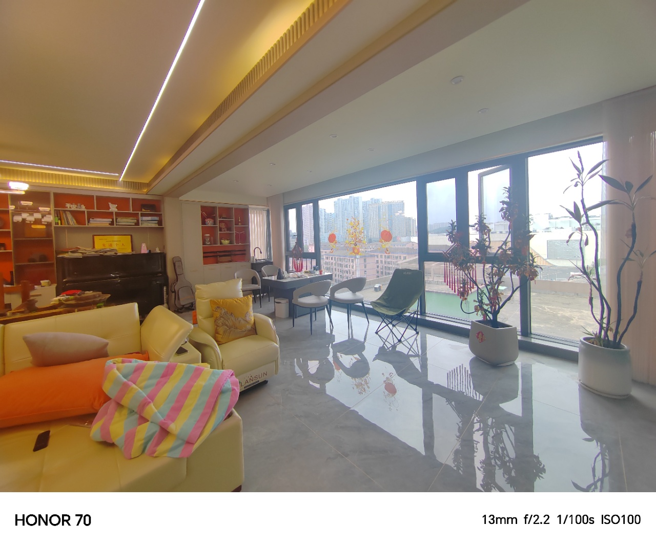 建发央著（悦发央著）  5室2厅3卫   298.00万室内图