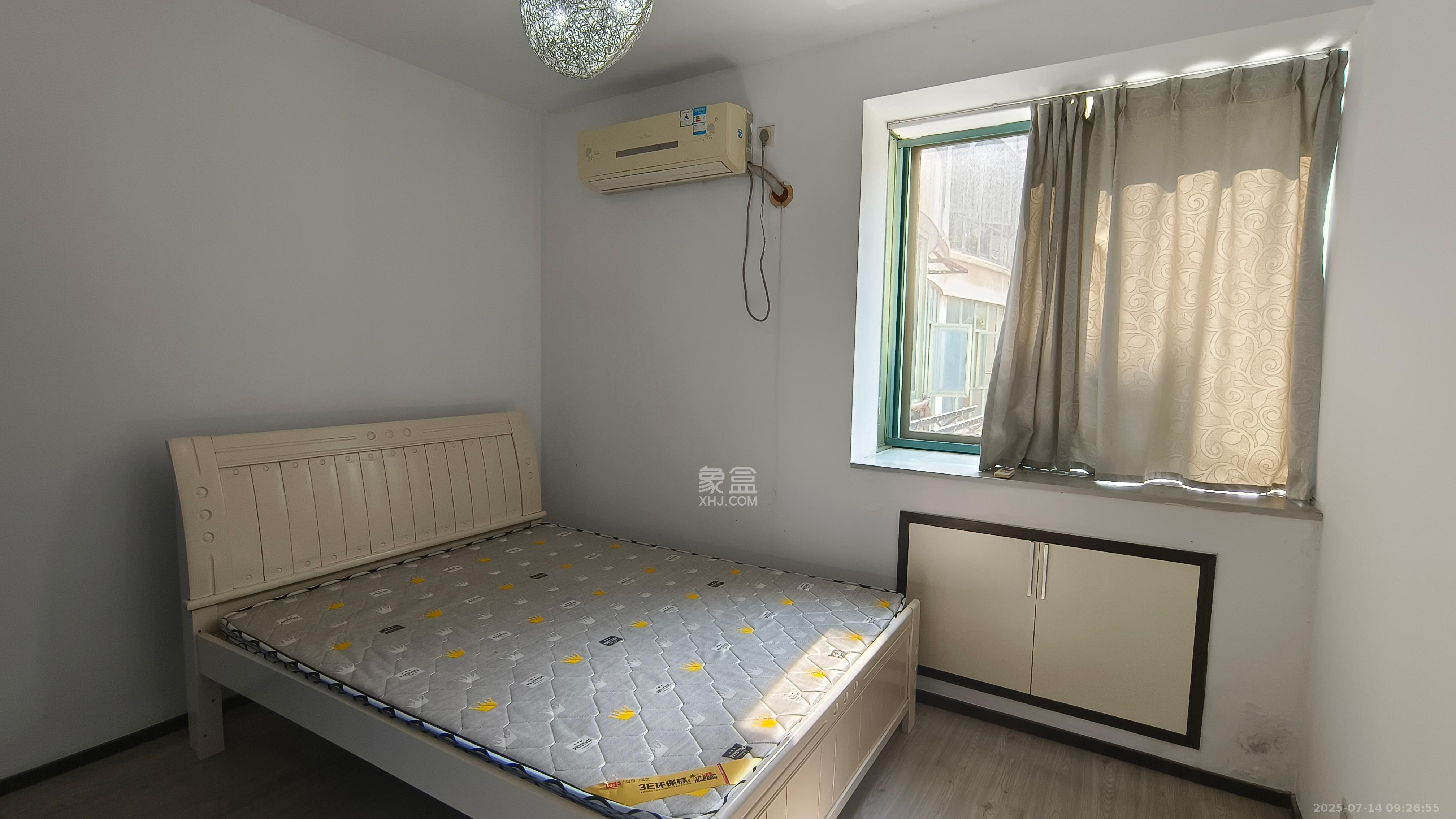 芙蓉苑  3室2厅2卫    2800.0元/月 芙蓉苑  3室2厅2卫    2800.0元/月室内图