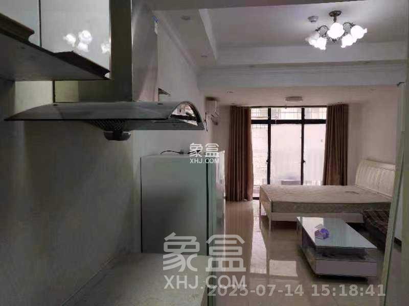 阳光锦城 1室1厅1卫 1500.0元/月 阳光锦城 1室1厅1卫 1500.0元/月室内图