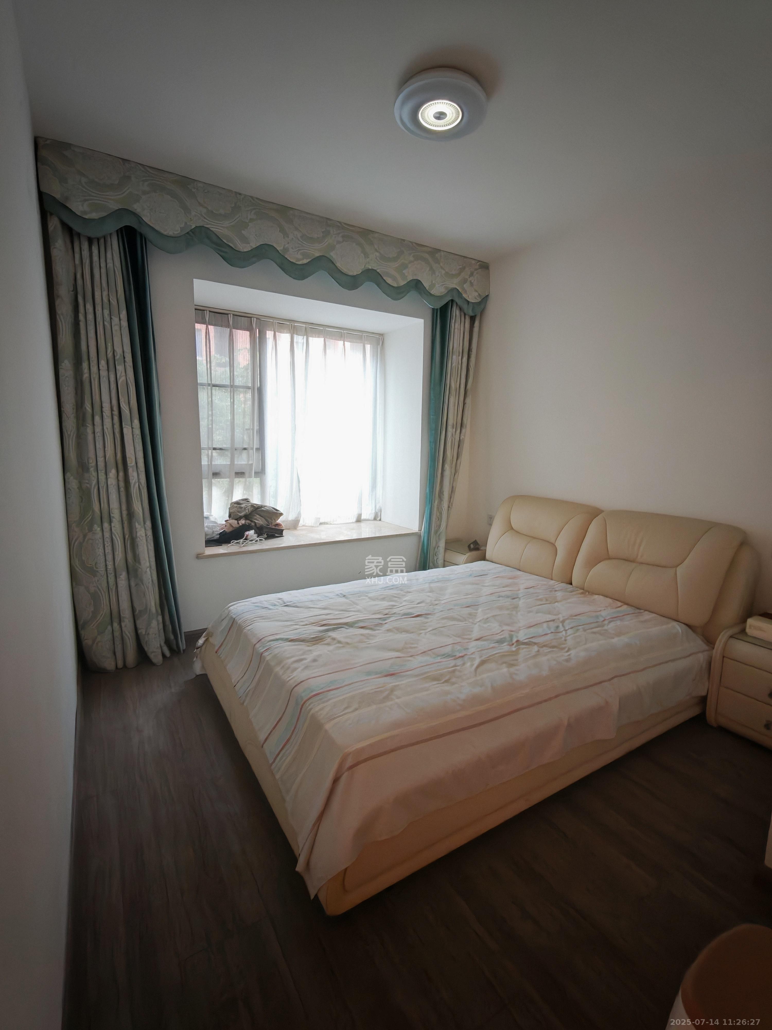 绿地公馆(绿地名邸)  4室2厅2卫    4000.0元/月 绿地公馆(绿地名邸)  4室2厅2卫    4000.0元/月室内图