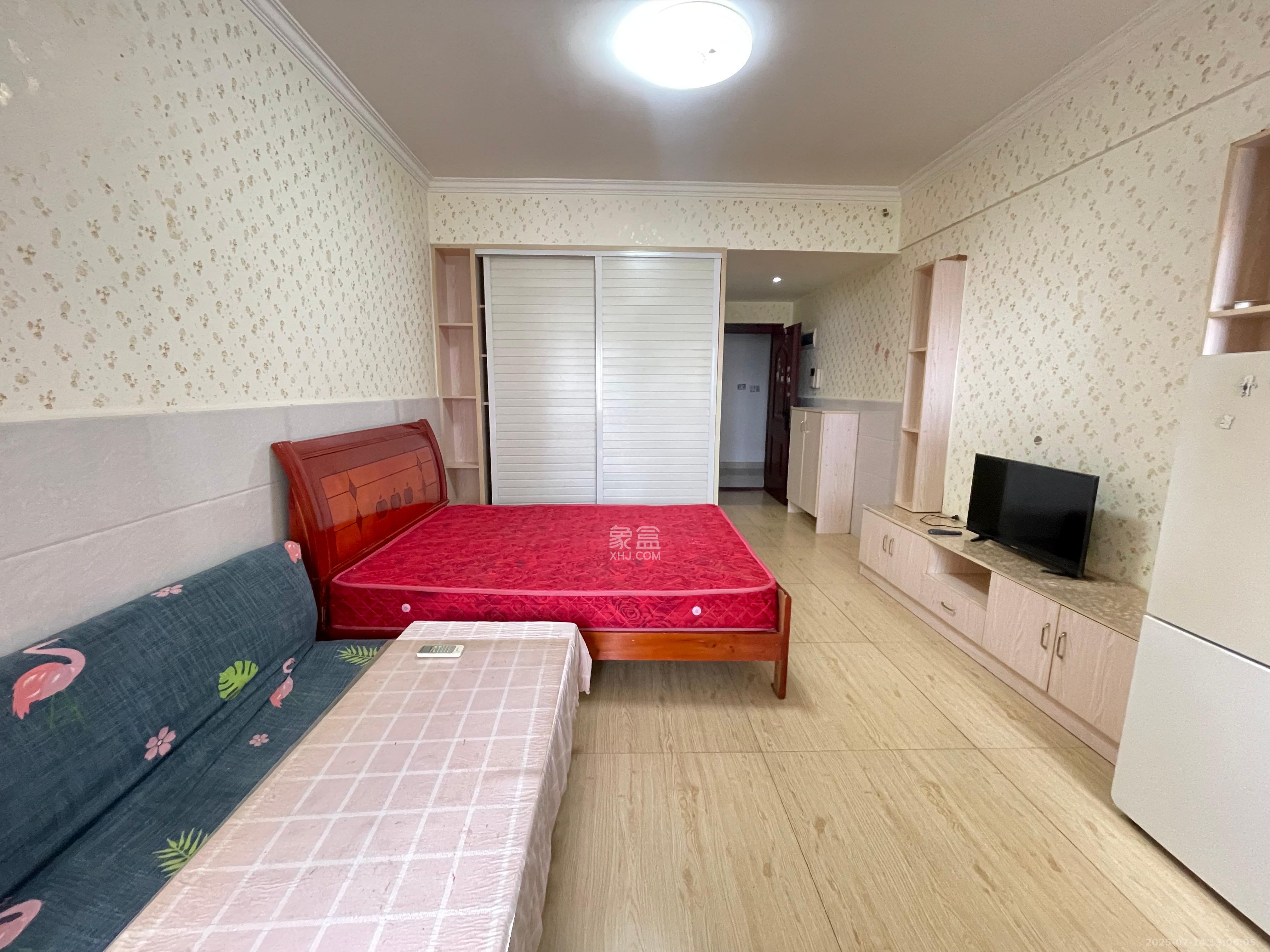 同鑫家园  1室1厅1卫   1300.00元/月室内图1