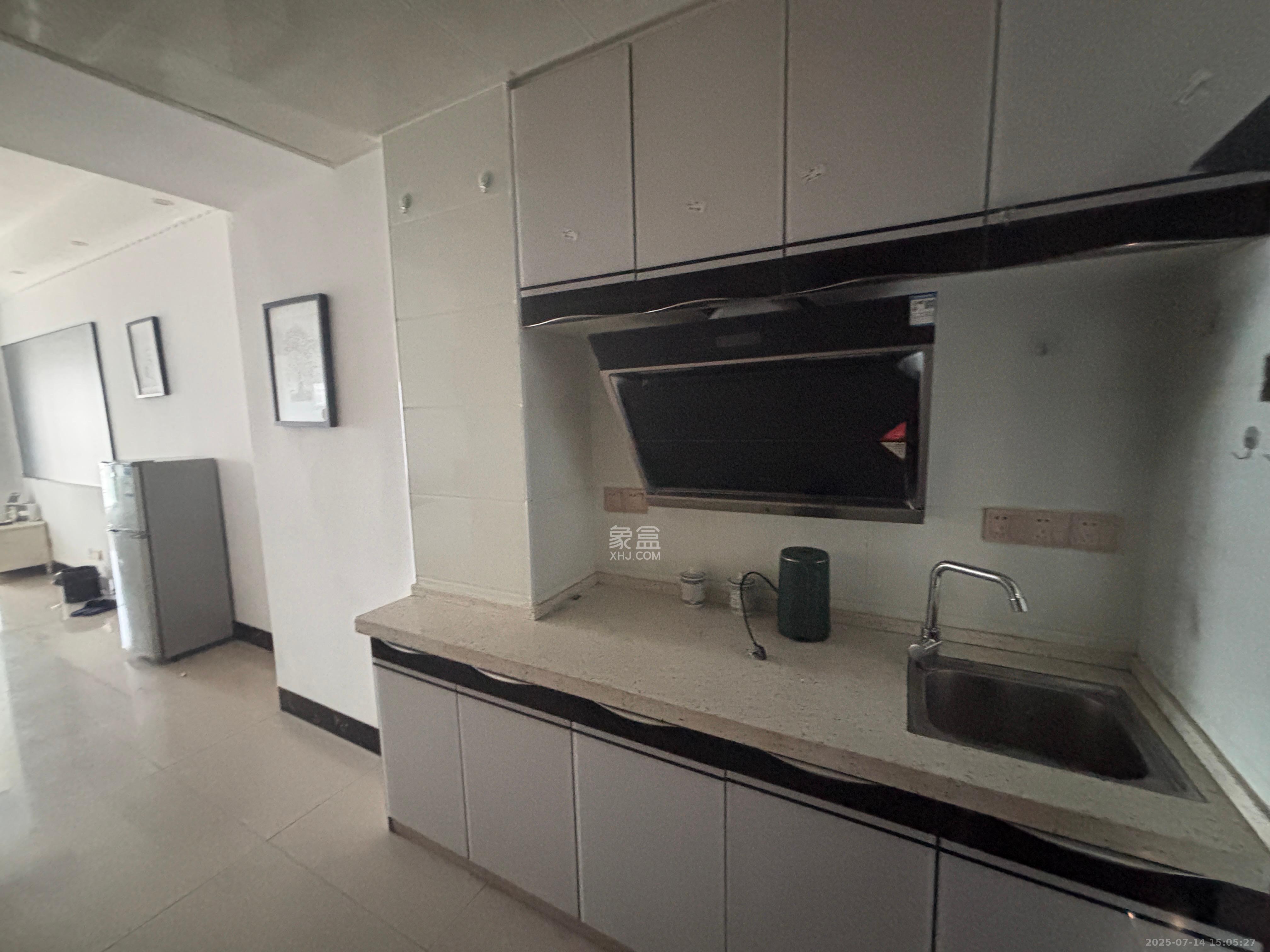 高升时代广场(冠铭商务中心) 1室1厅1卫 1300.0元/月 高升时代广场(冠铭商务中心) 1室1厅1卫 1300.0元/月室内图