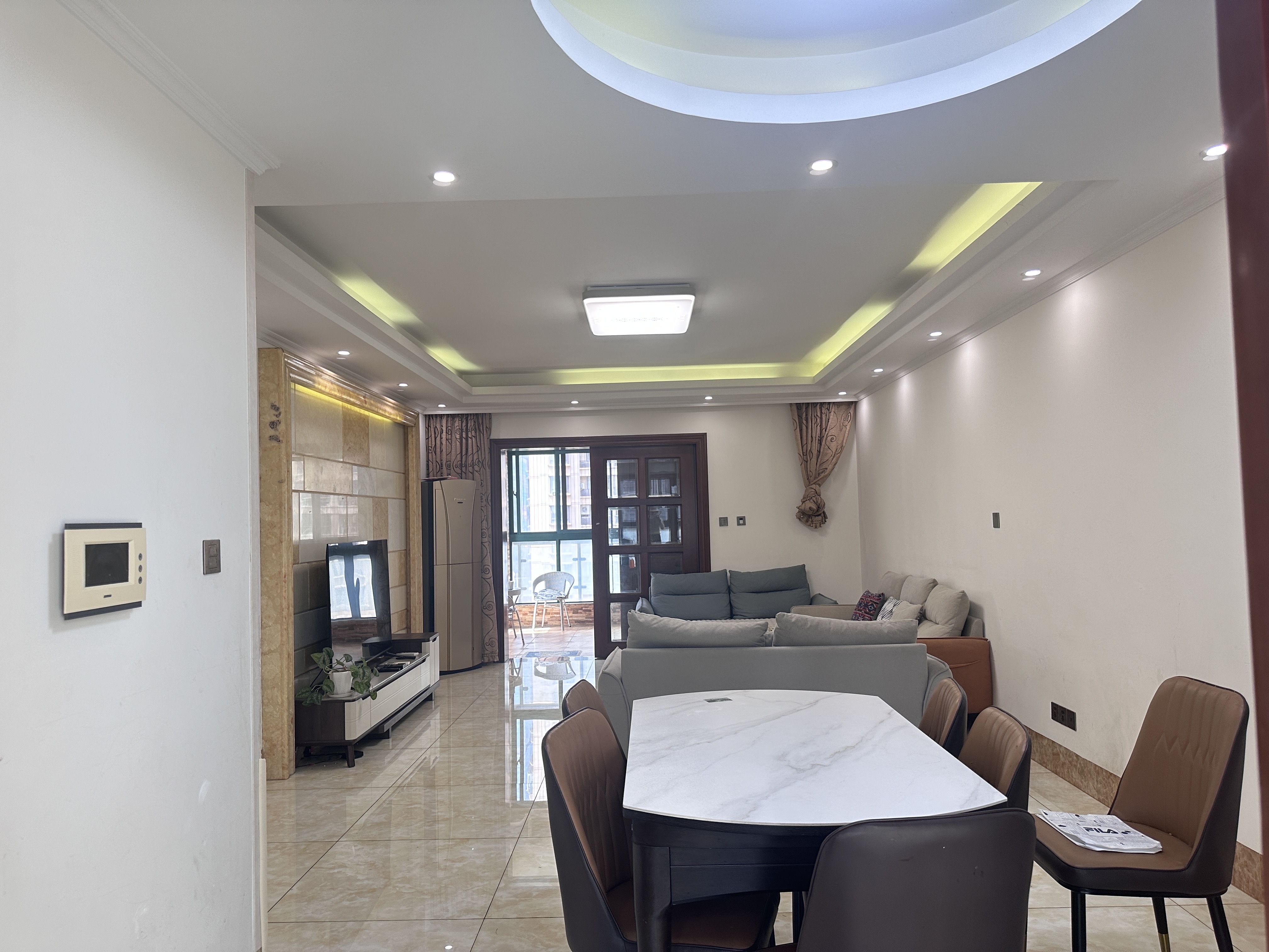 海阔天空-国瑞城一期(名仕苑) 3室2厅2卫 5000.0元/月 海阔天空-国瑞城一期(名仕苑) 3室2厅2卫 5000.0元/月室内图