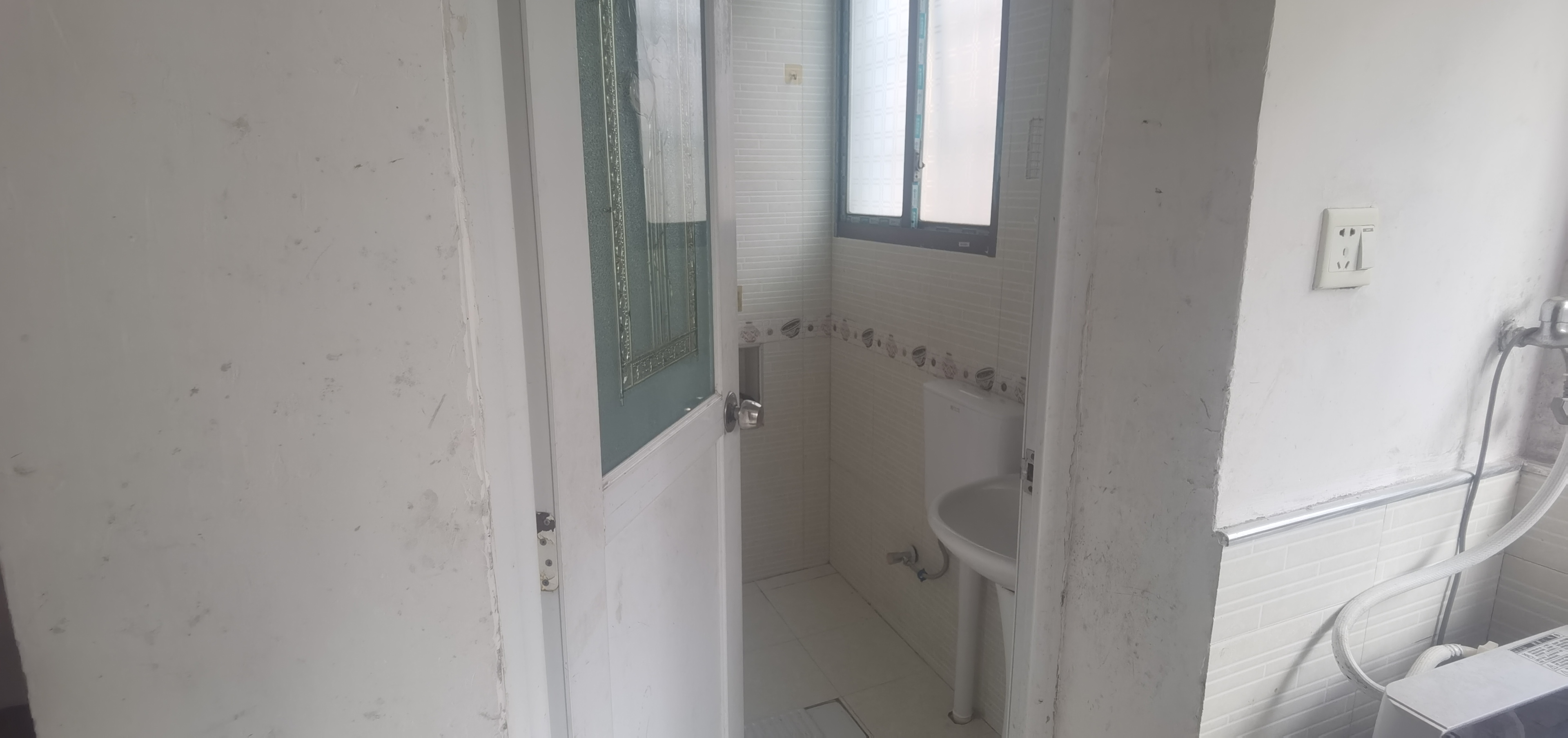 八一橡胶厂(长青中街) 2室1厅1卫 650.0元/月 八一橡胶厂(长青中街) 2室1厅1卫 650.0元/月室内图