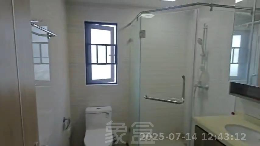 蓝溪谷  4室2厅2卫    2200.0元/月室内图