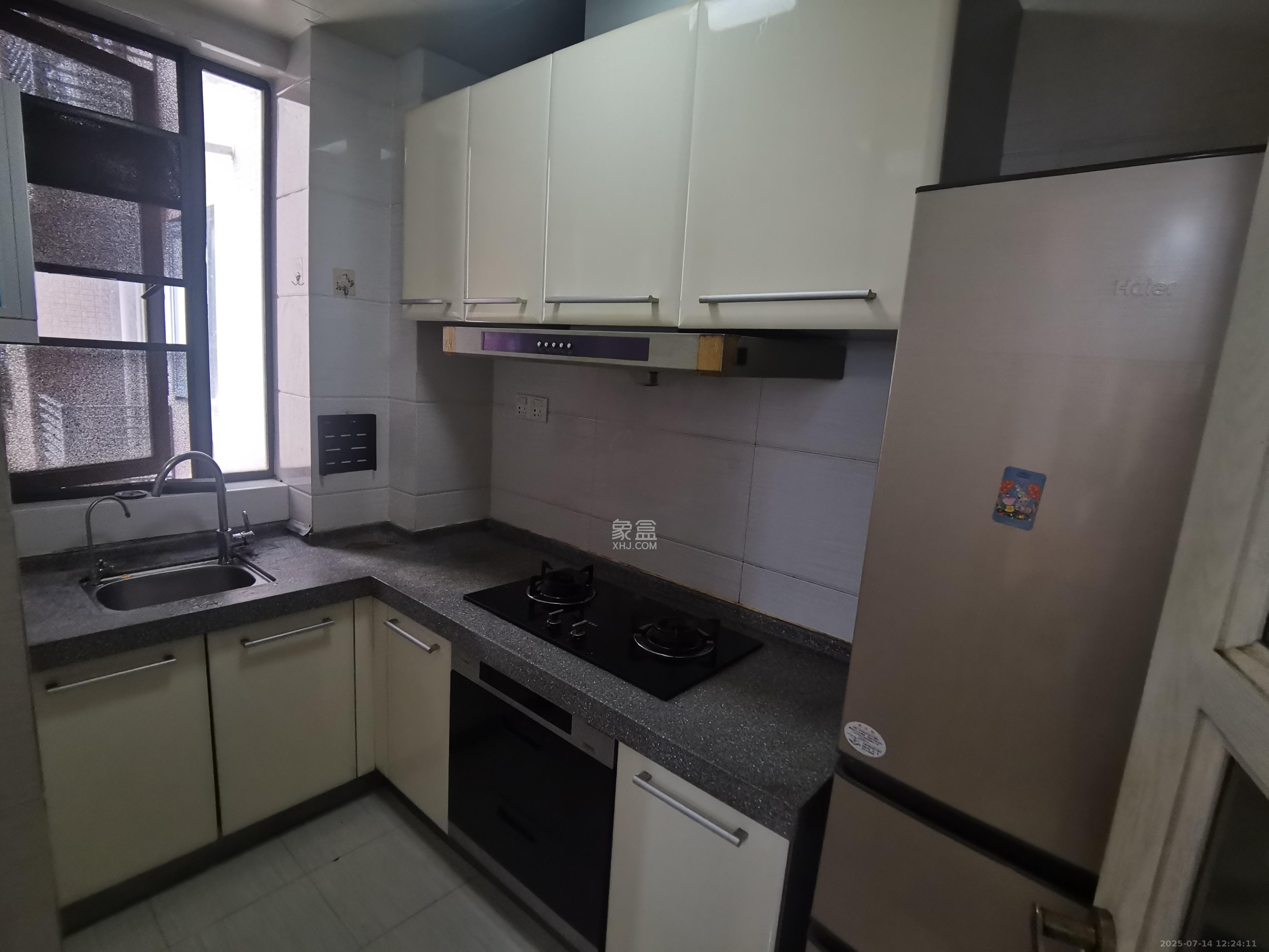 万博汇  2室2厅1卫    3200.0元/月室内图