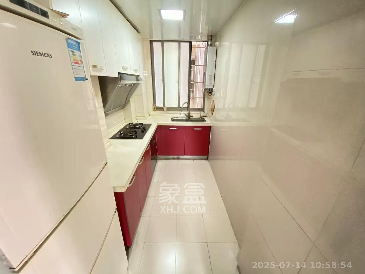 层上观邸  3室2厅1卫   2400.00元/月室内图