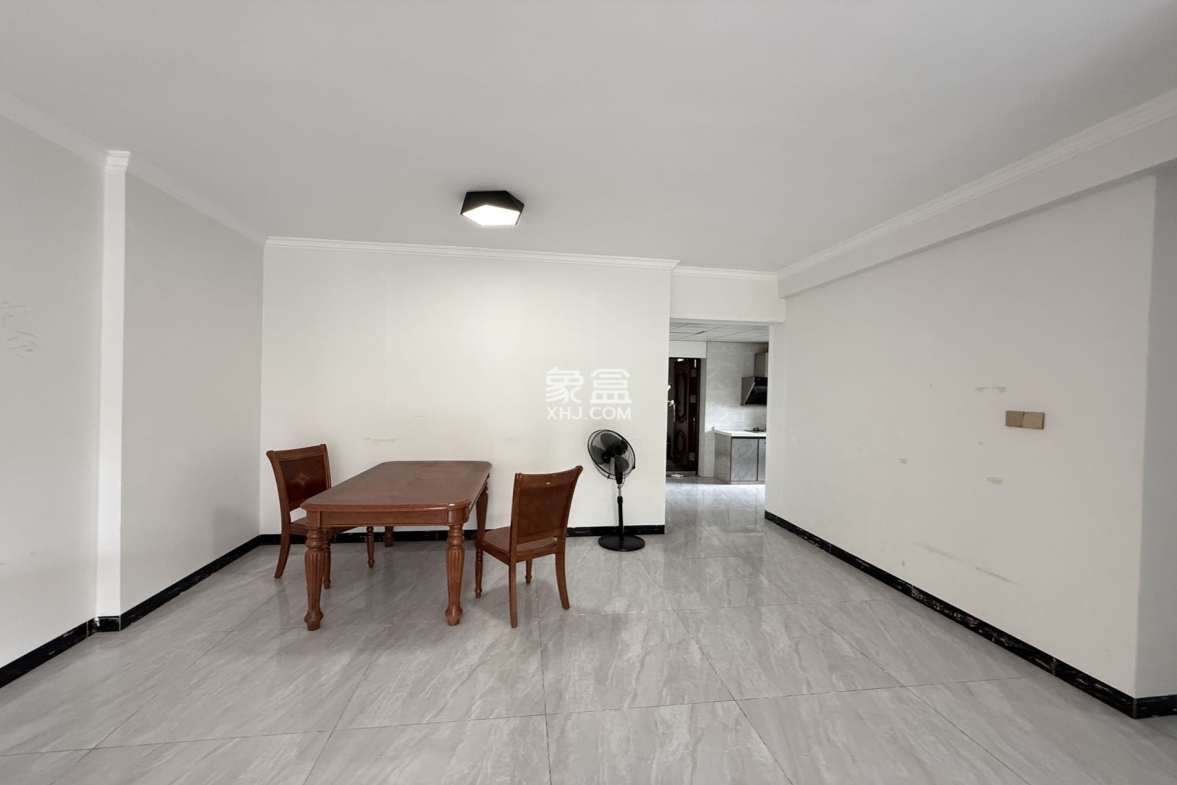 丽晶温泉海景花园一期(别名:丽晶维港、丽晶海景花园) 2室2厅1卫 3000.0元/月 丽晶温泉海景花园一期(别名:丽晶维港、丽晶海景花园) 2室2厅1卫 3000.0元/月室内图