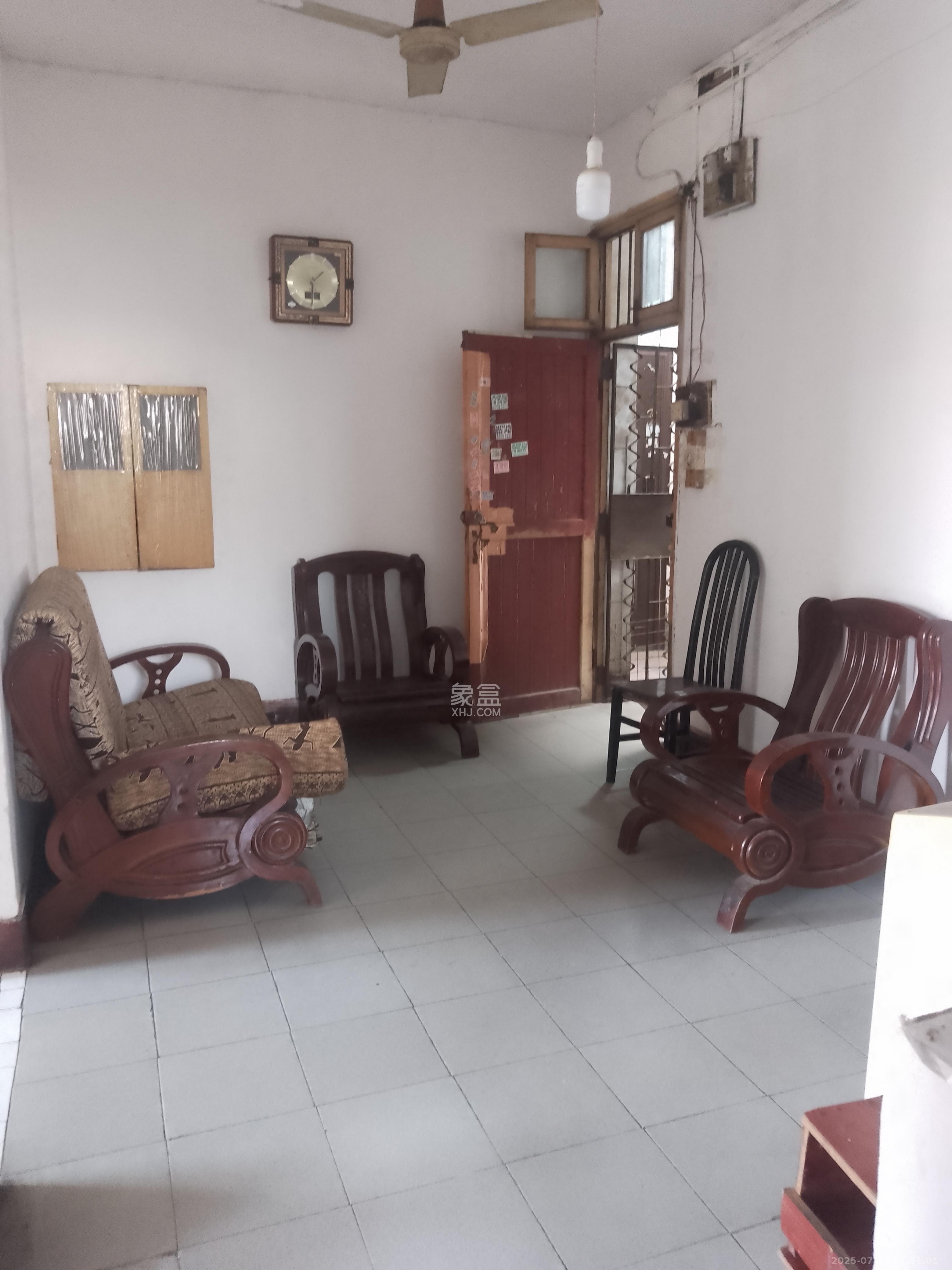 东瓜山一村 2室1厅1卫 800.0元/月 东瓜山一村 2室1厅1卫 800.0元/月室内图