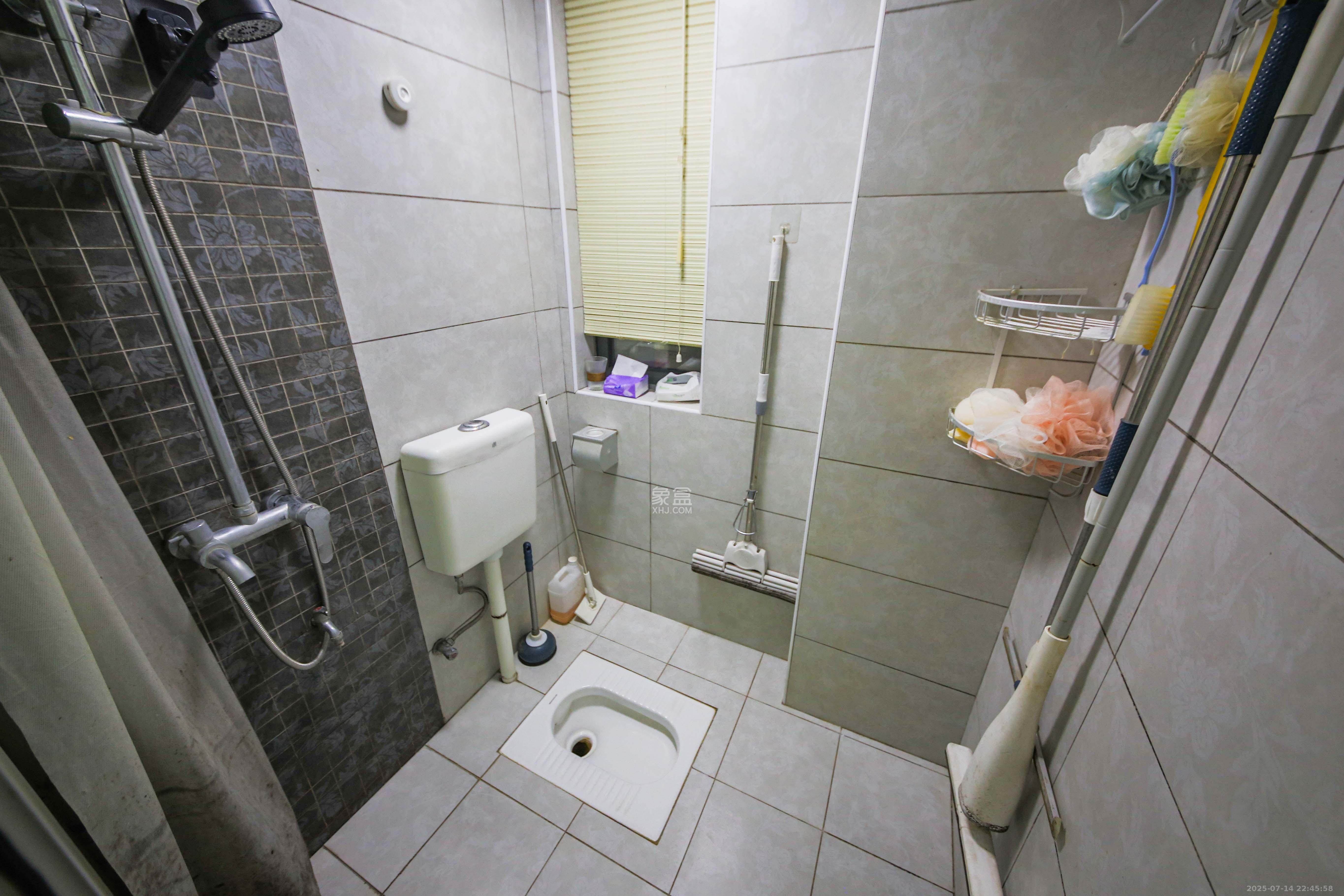 博林金谷  3室2厅1卫    100.0万 博林金谷  3室2厅1卫    100.0万卫生间