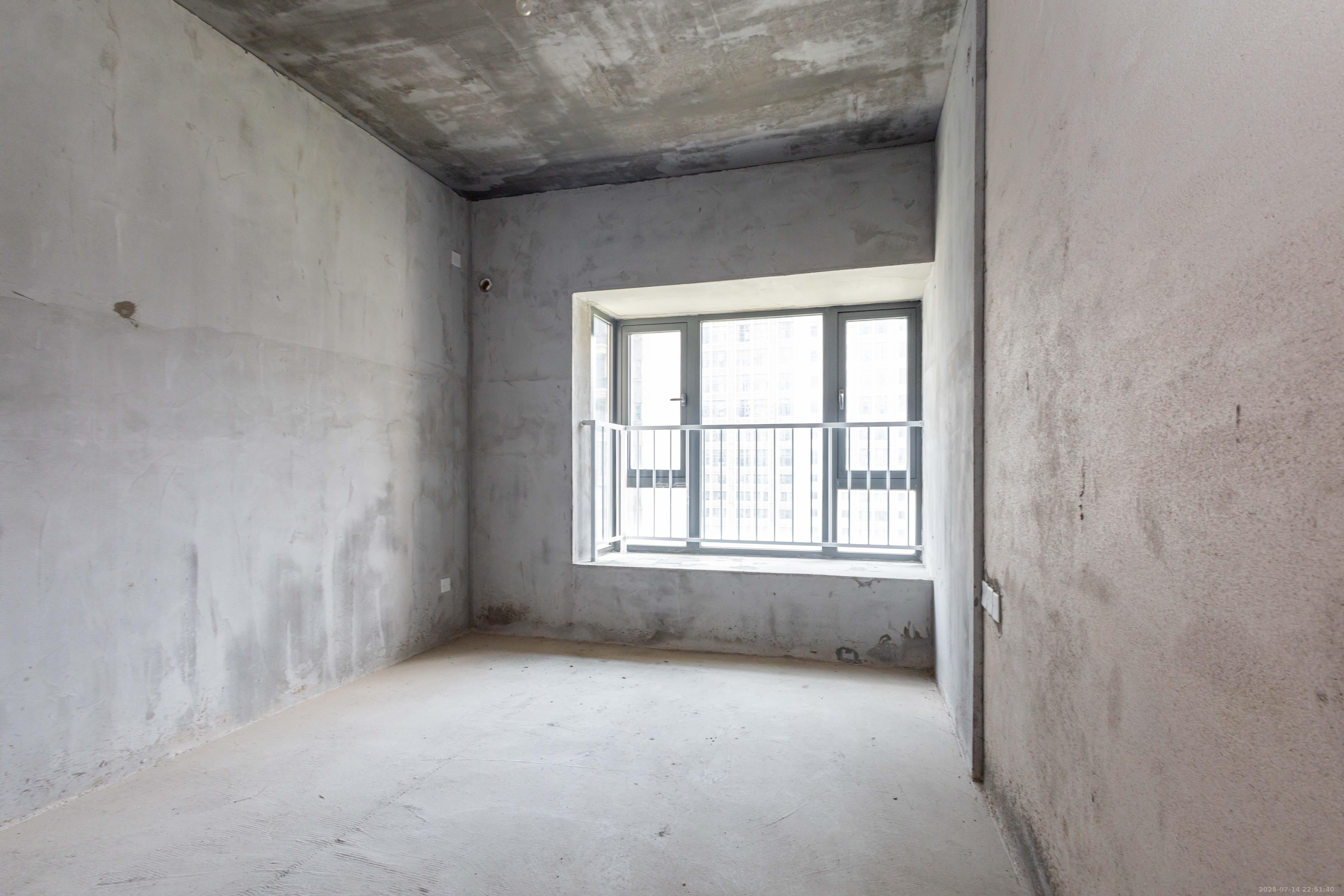 恒大江湾 3室2厅1卫 79.8万 恒大江湾 3室2厅1卫 79.8万卧室