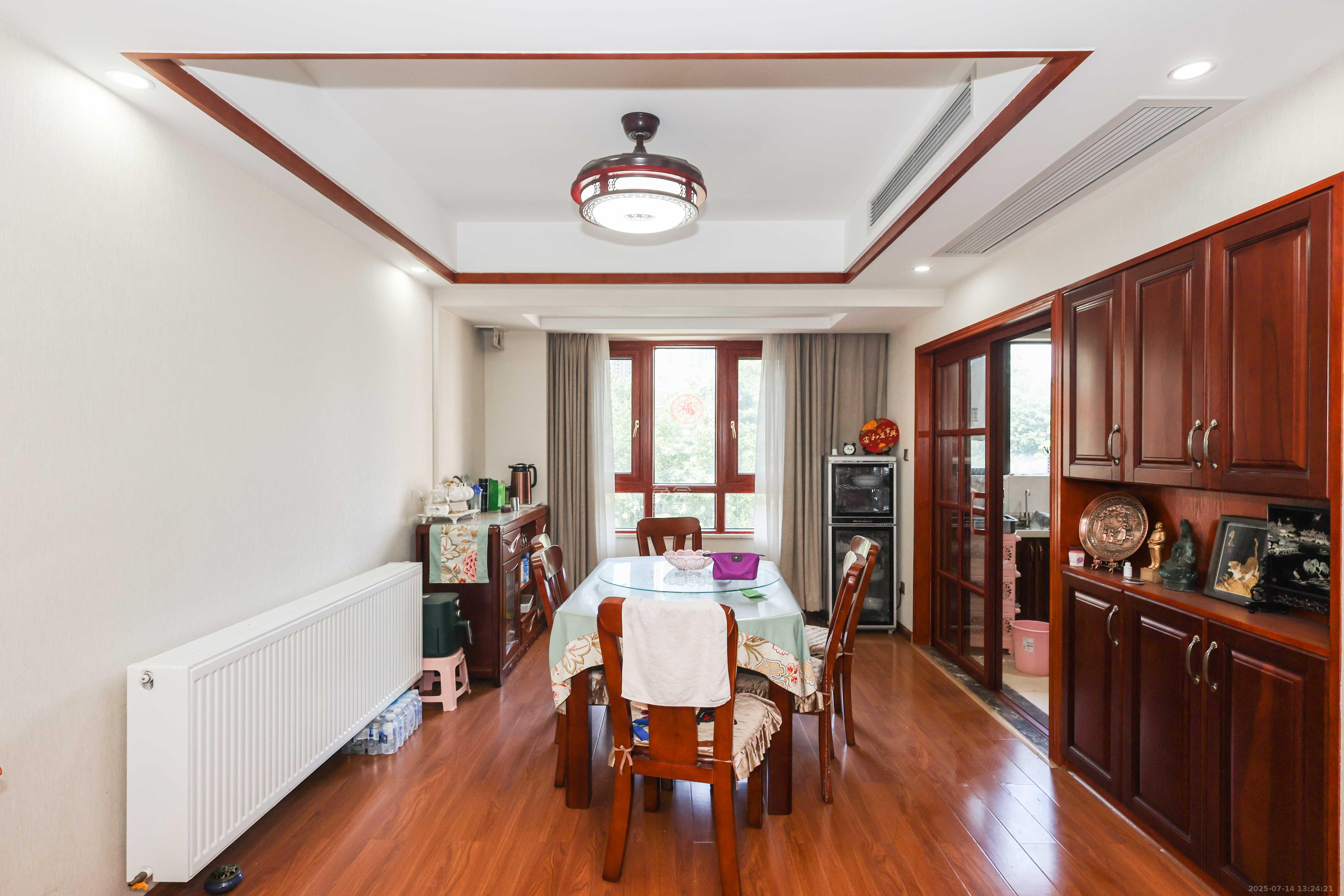 惠天然梅岭国际  4室2厅2卫    198.0万其他