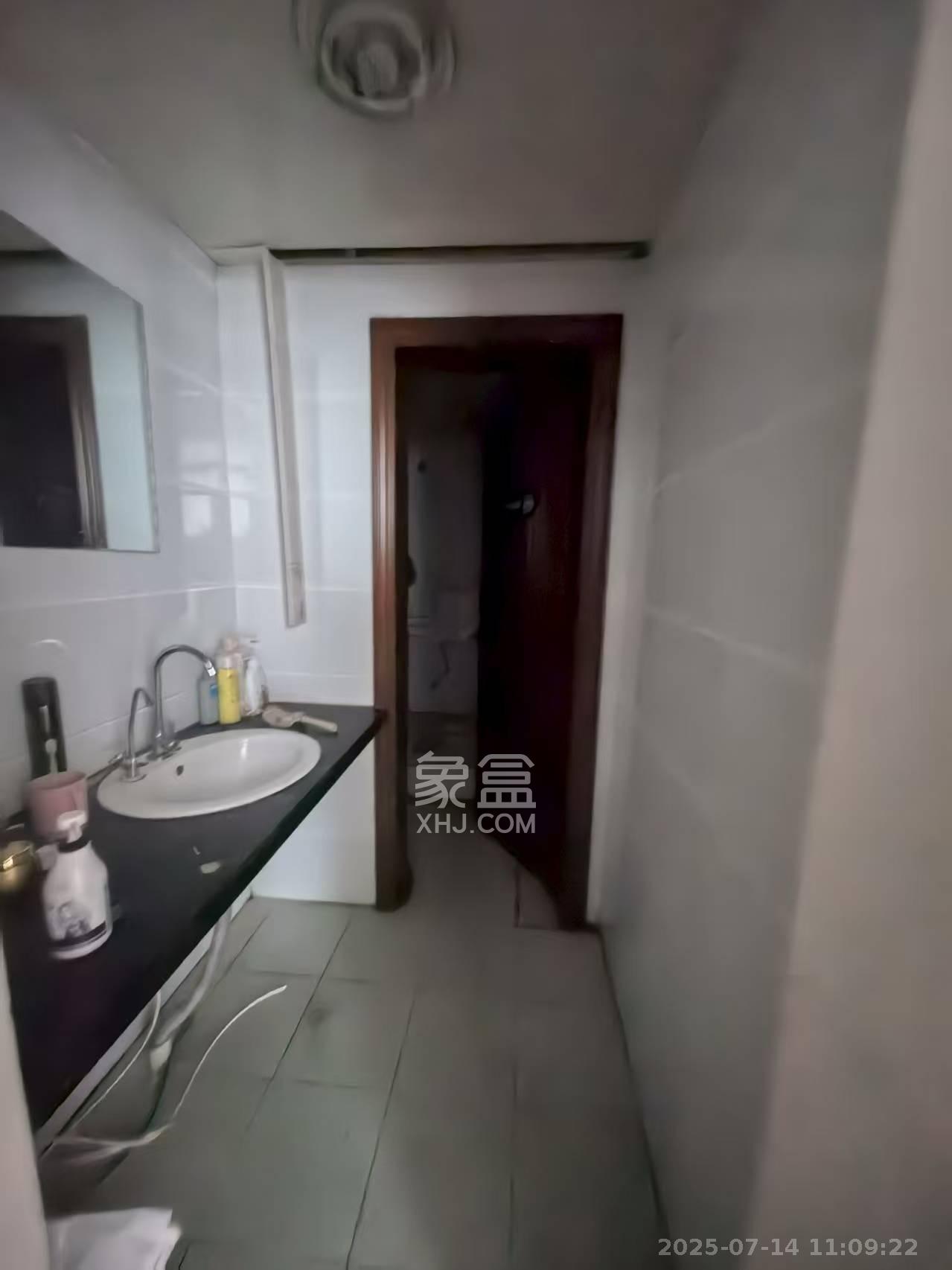 欧陆经典  3室2厅1卫    3100.0元/月 欧陆经典  3室2厅1卫    3100.0元/月室内图