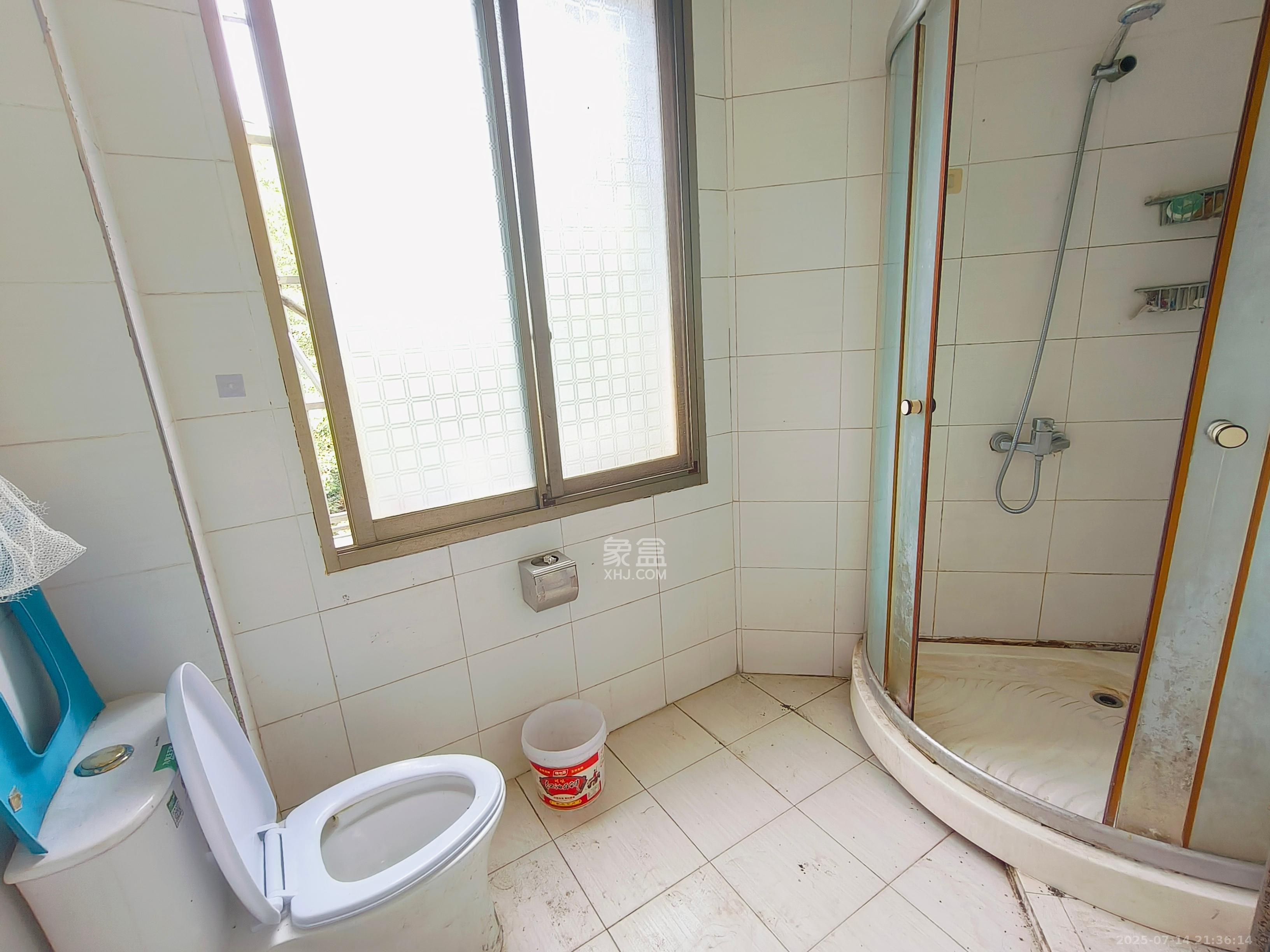 英才园二片 3室1厅1卫 1800.0元/月 英才园二片 3室1厅1卫 1800.0元/月室内图