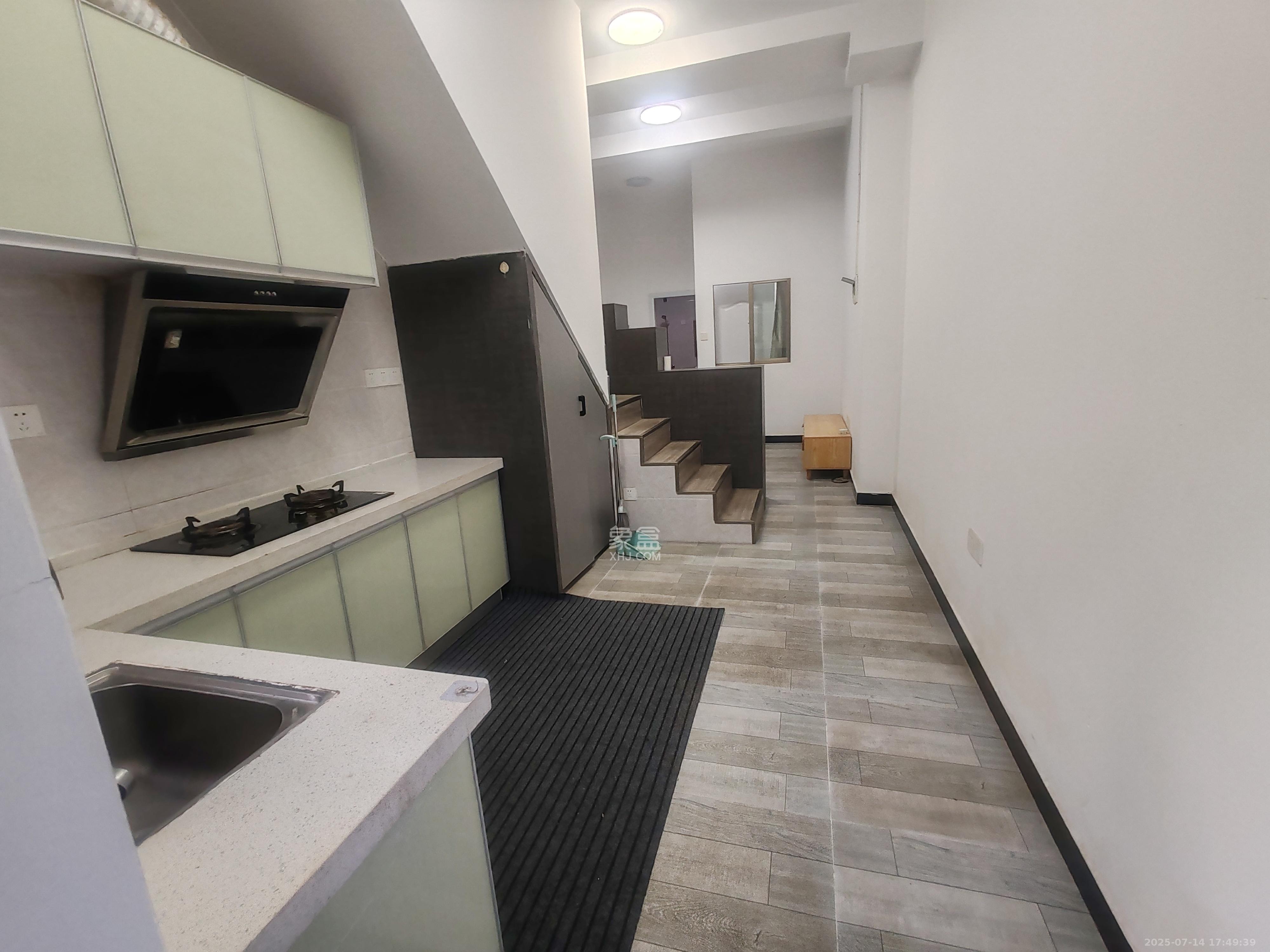 柠檬丽都   56.0㎡      1600.0元/月