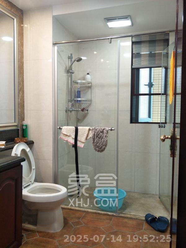 恒大城  4室2厅2卫    5000.0元/月 恒大城  4室2厅2卫    5000.0元/月室内图