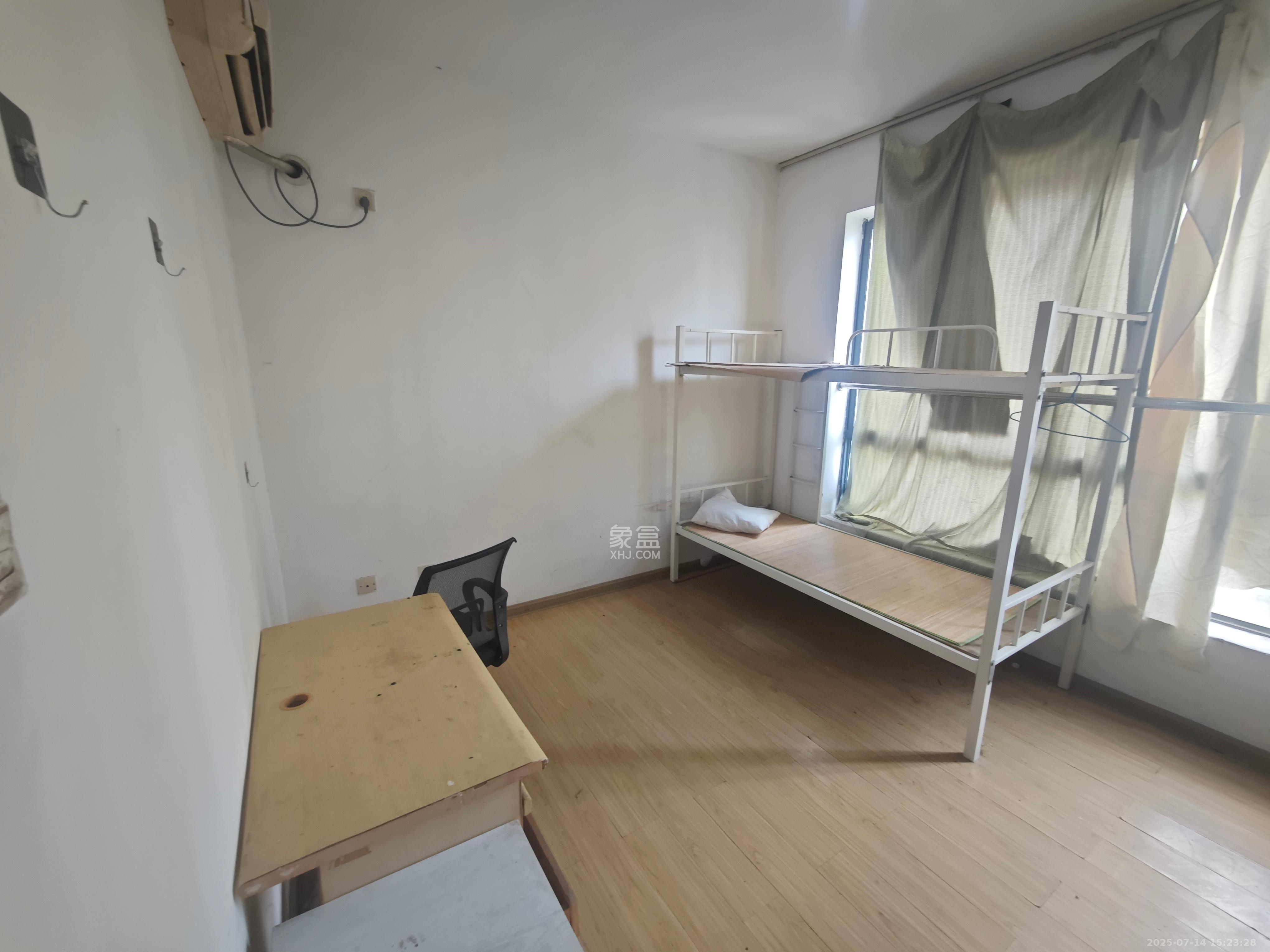 长大彩虹都  3室2厅1卫    1500.0元/月 长大彩虹都  3室2厅1卫    1500.0元/月室内图