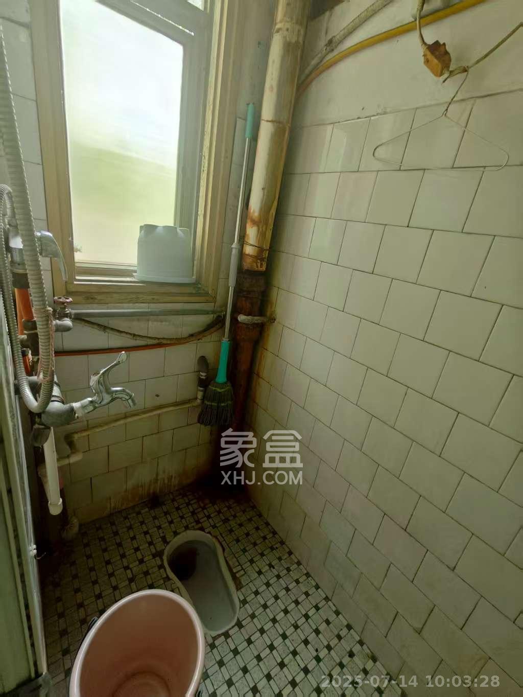 湘农桥社区 3室1厅1卫 1800.0元/月 湘农桥社区 3室1厅1卫 1800.0元/月室内图