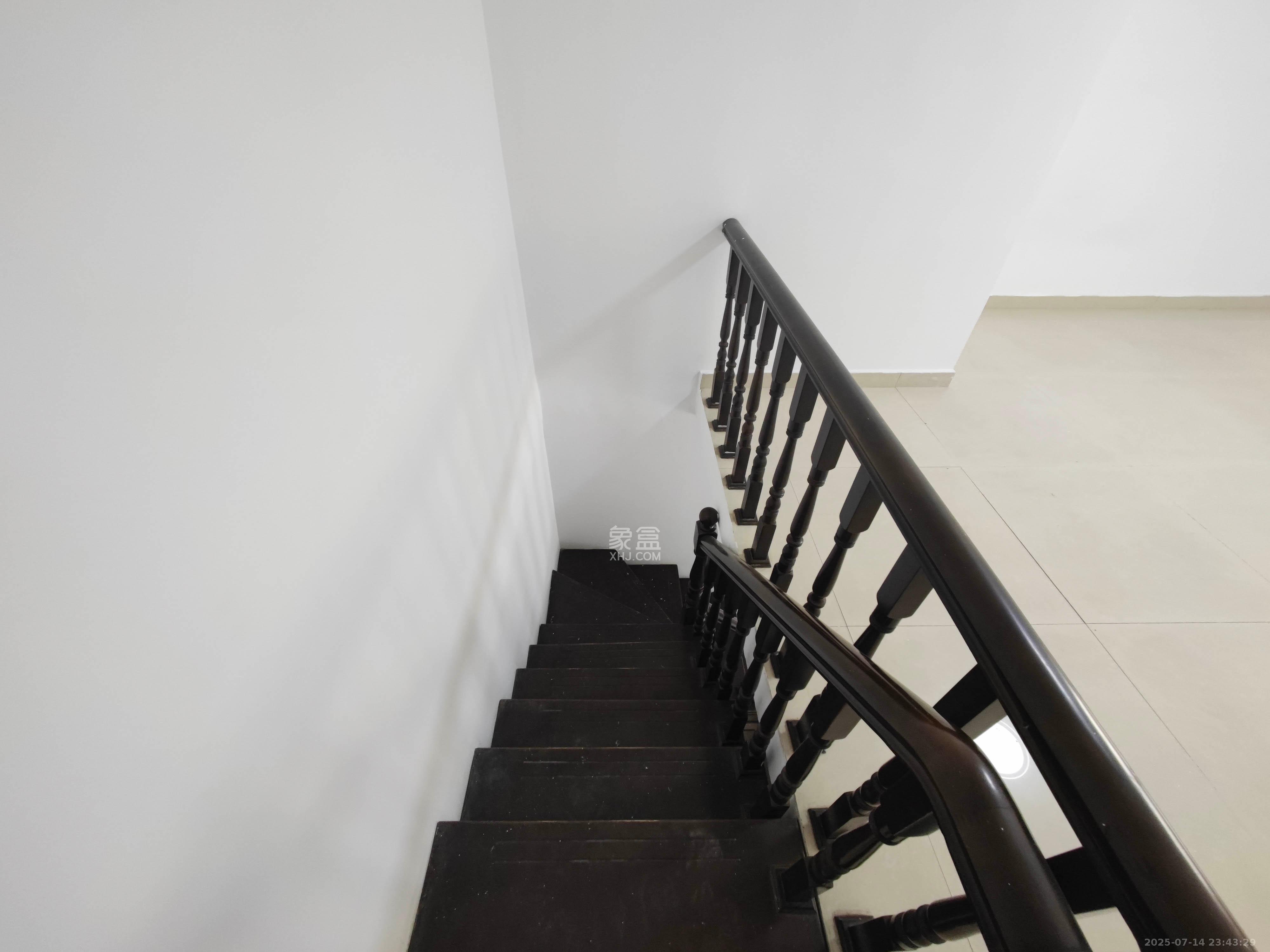 南苑小区  1室1厅1卫    25.0万其他