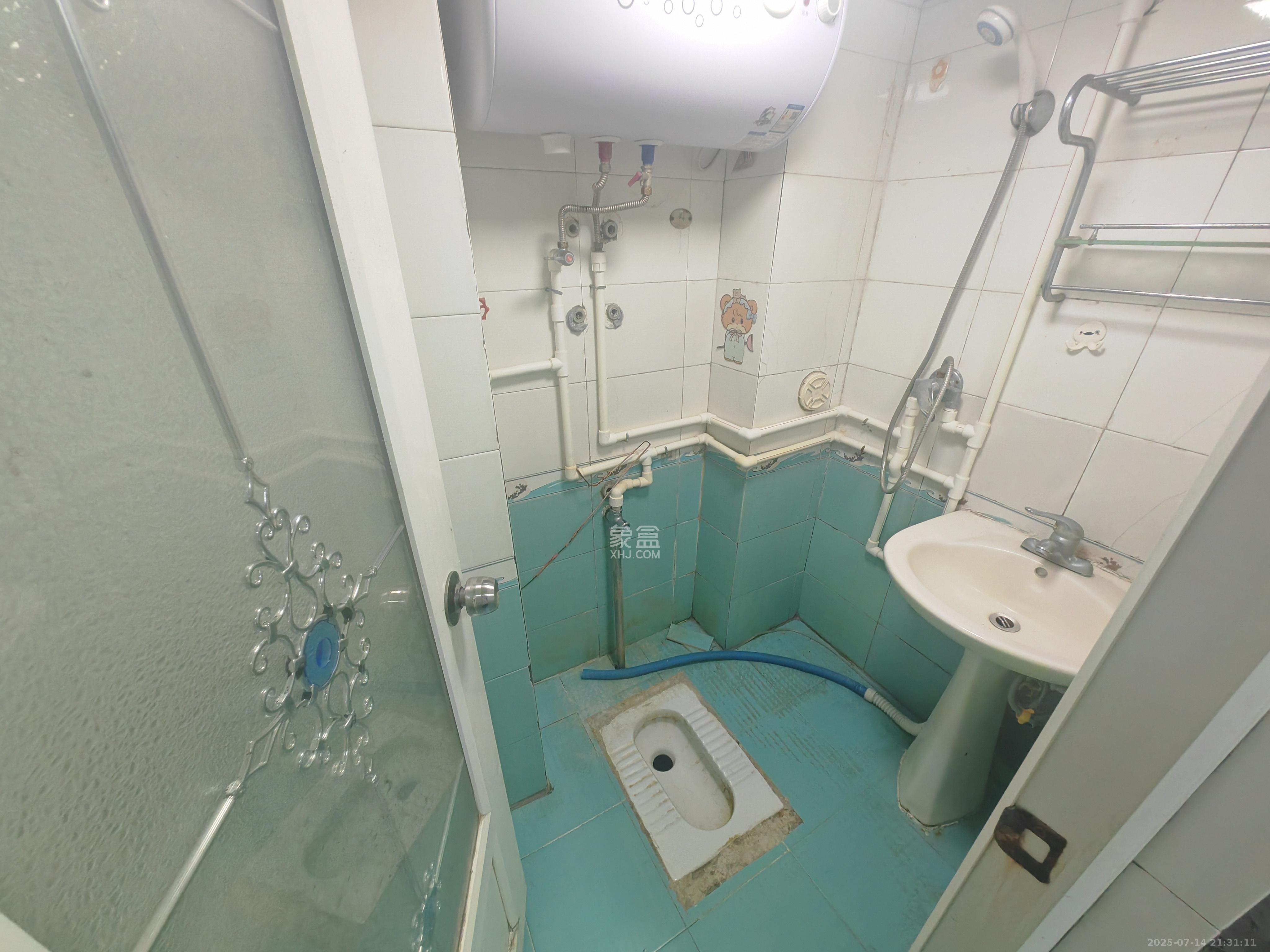 海利华宫大厦  1室1厅1卫   1400.00元/月室内图