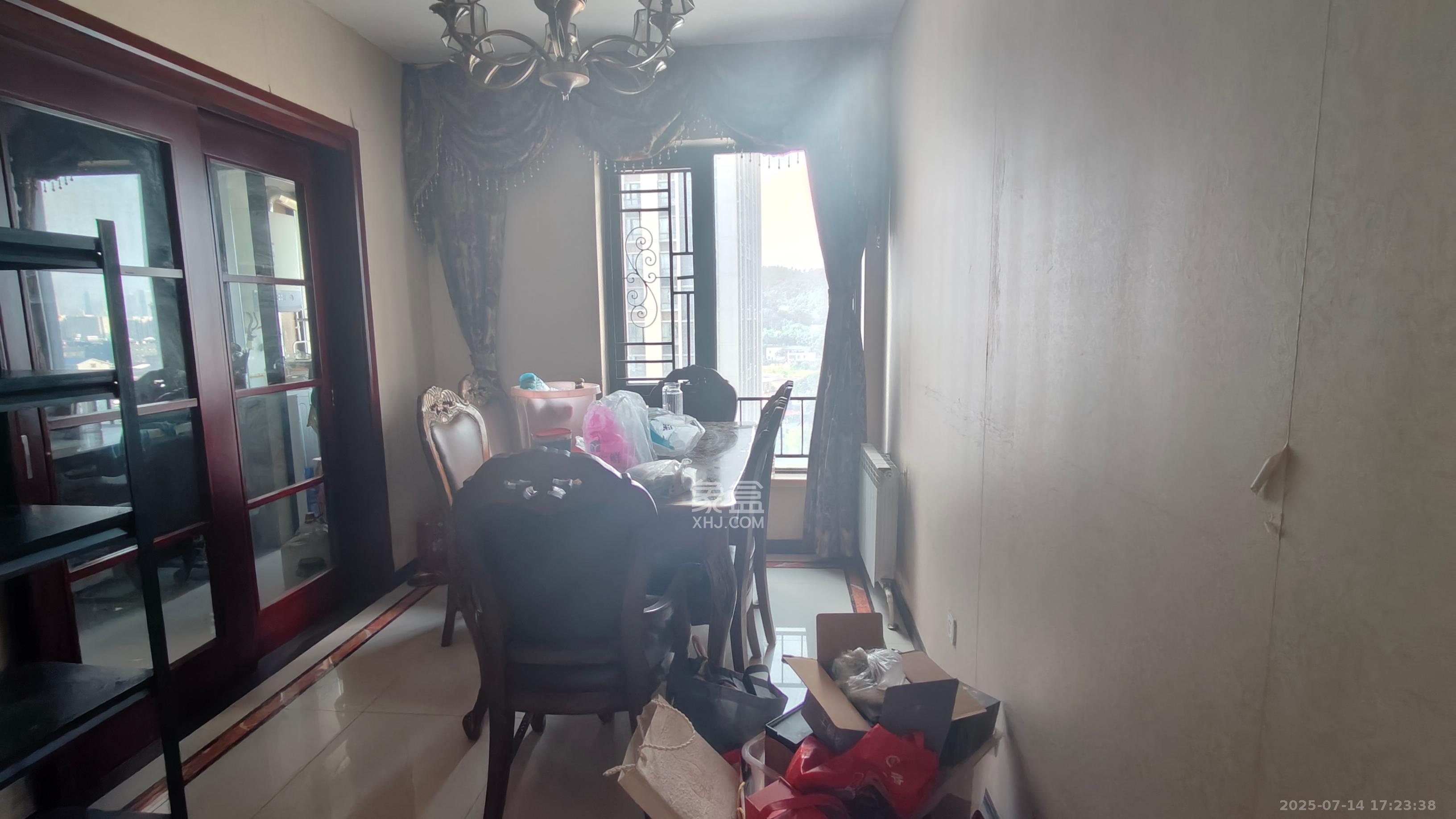 中海国际二期  4室2厅2卫    2500.0元/月 中海国际二期  4室2厅2卫    2500.0元/月室内图