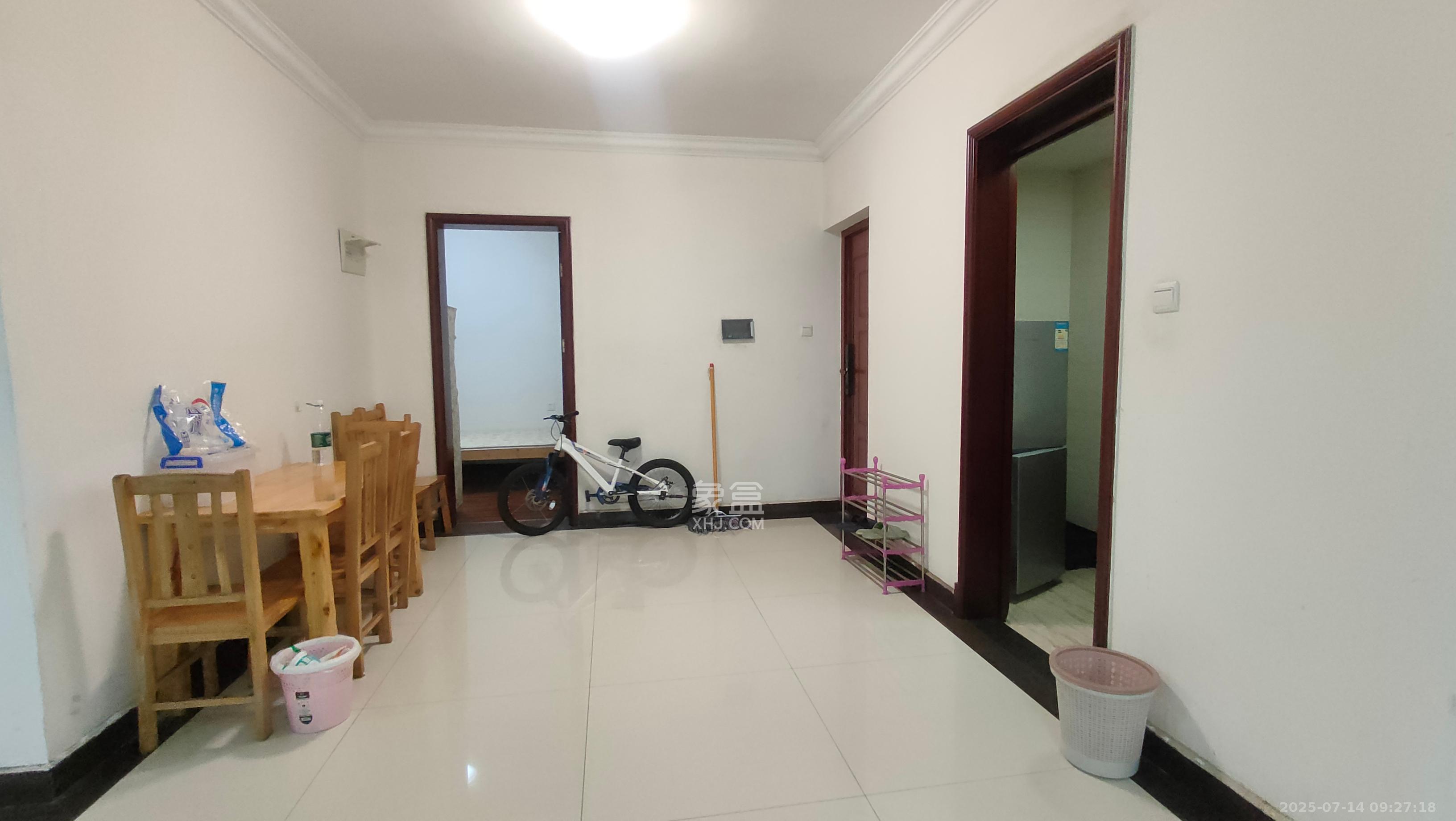 富基世纪公园 3室2厅1卫 1400.0元/月 富基世纪公园 3室2厅1卫 1400.0元/月室内图