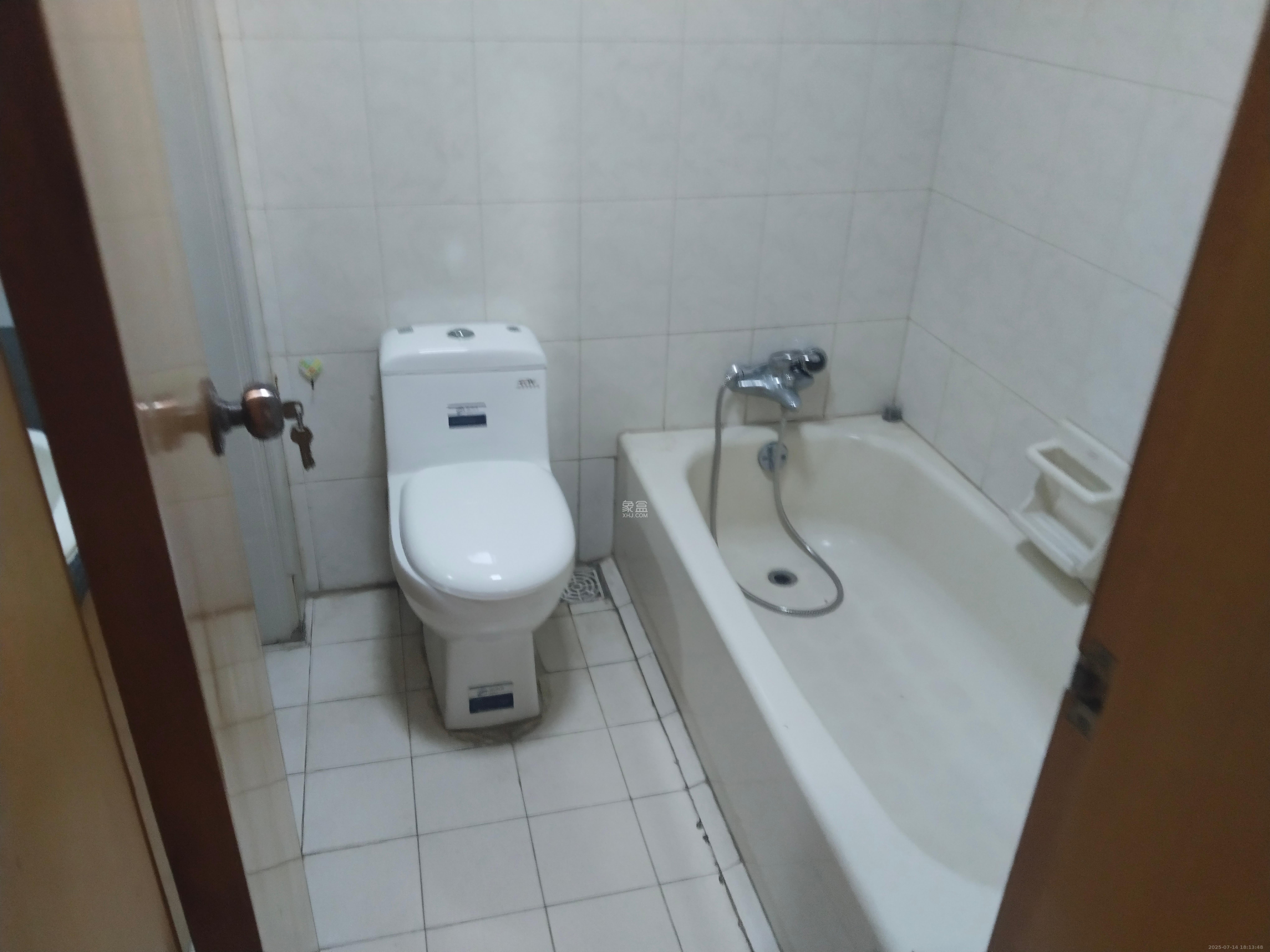 东塘电力院  3室2厅2卫   3600.00元/月室内图
