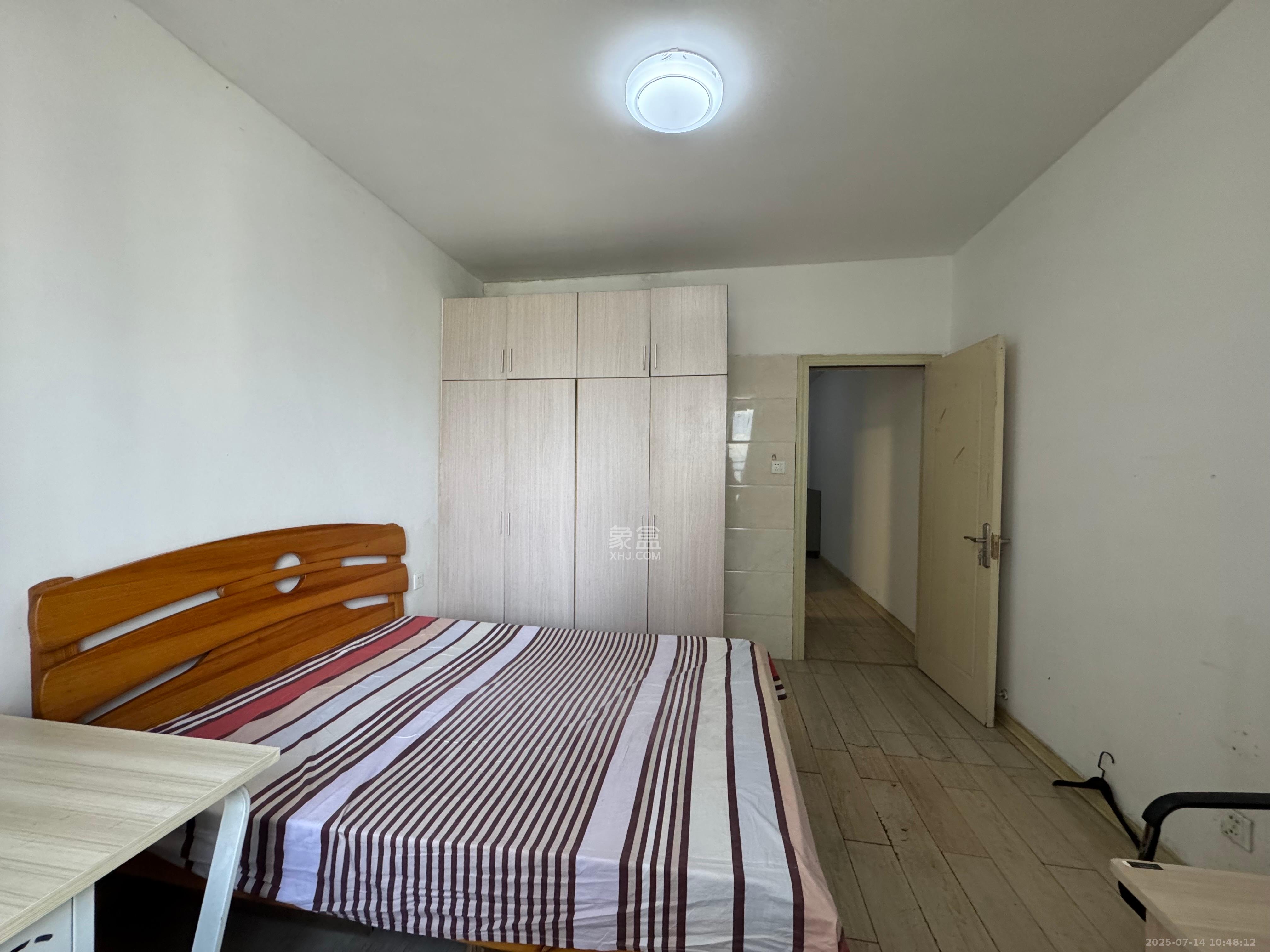 上东辛顿公寓 1室1厅1卫 1500.0元/月 上东辛顿公寓 1室1厅1卫 1500.0元/月室内图