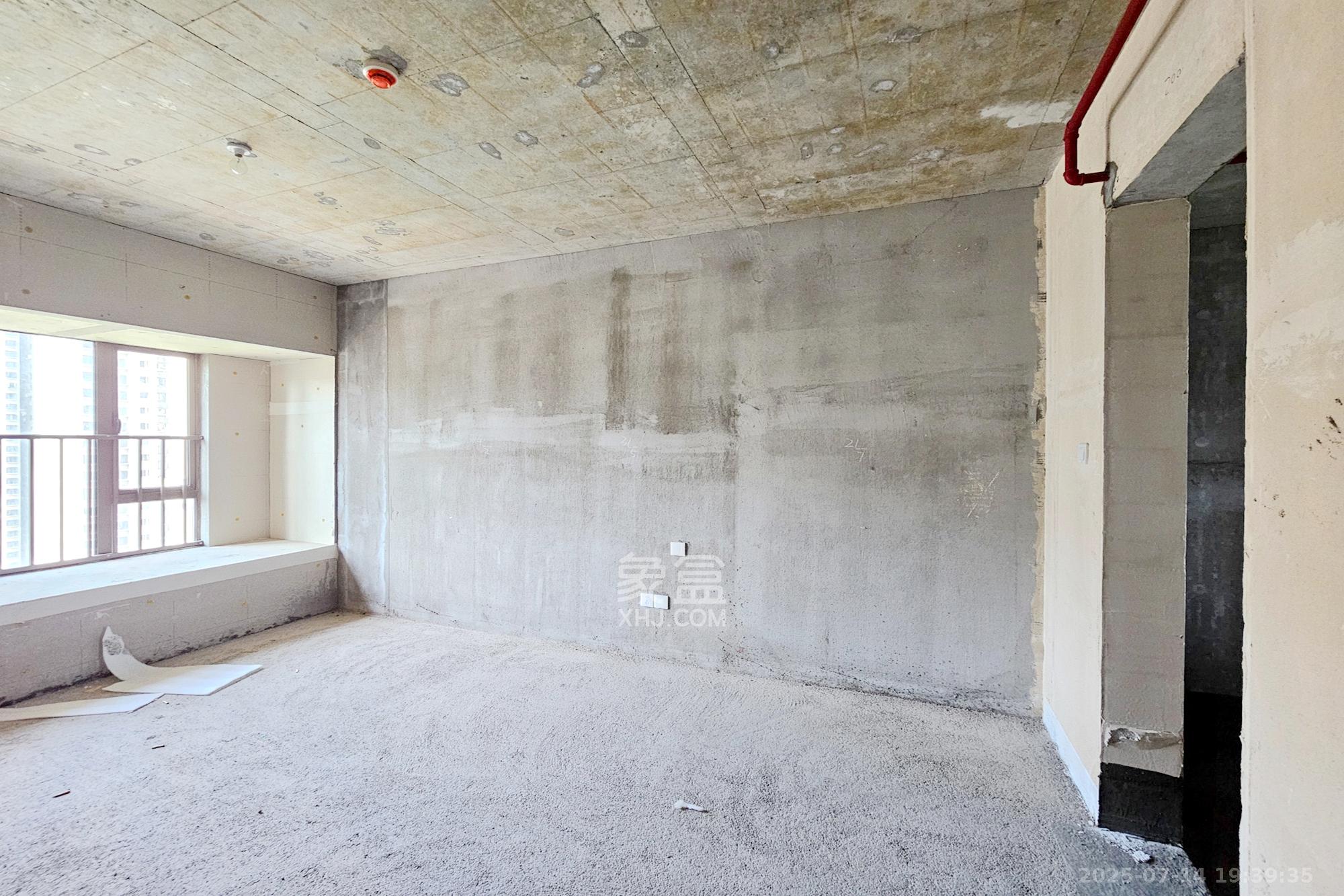 阳光城尚东湾嘉林苑  3室2厅2卫    100.0万卧室