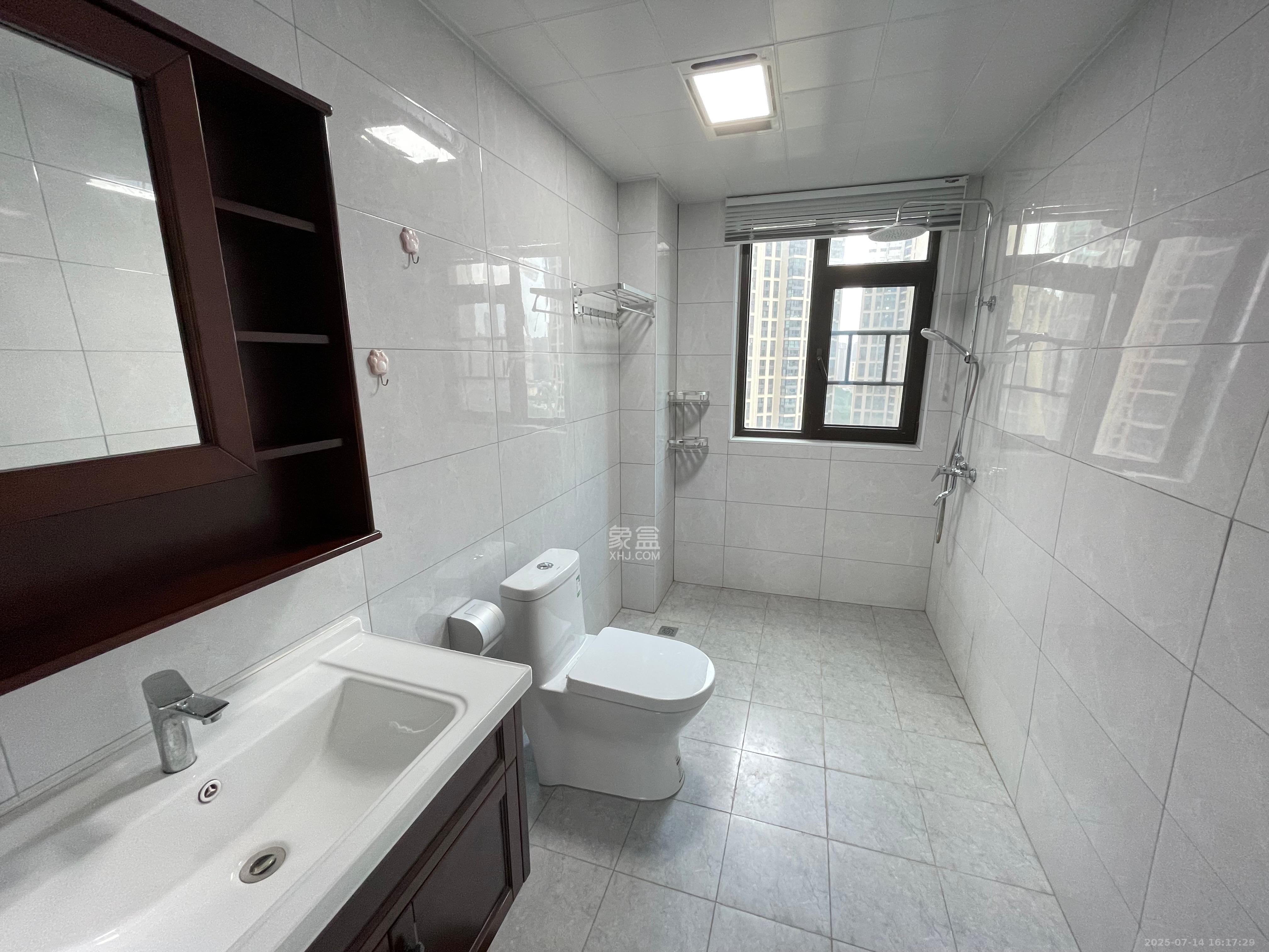 晟通牡丹舸 4室2厅2卫 4000.0元/月 晟通牡丹舸 4室2厅2卫 4000.0元/月室内图