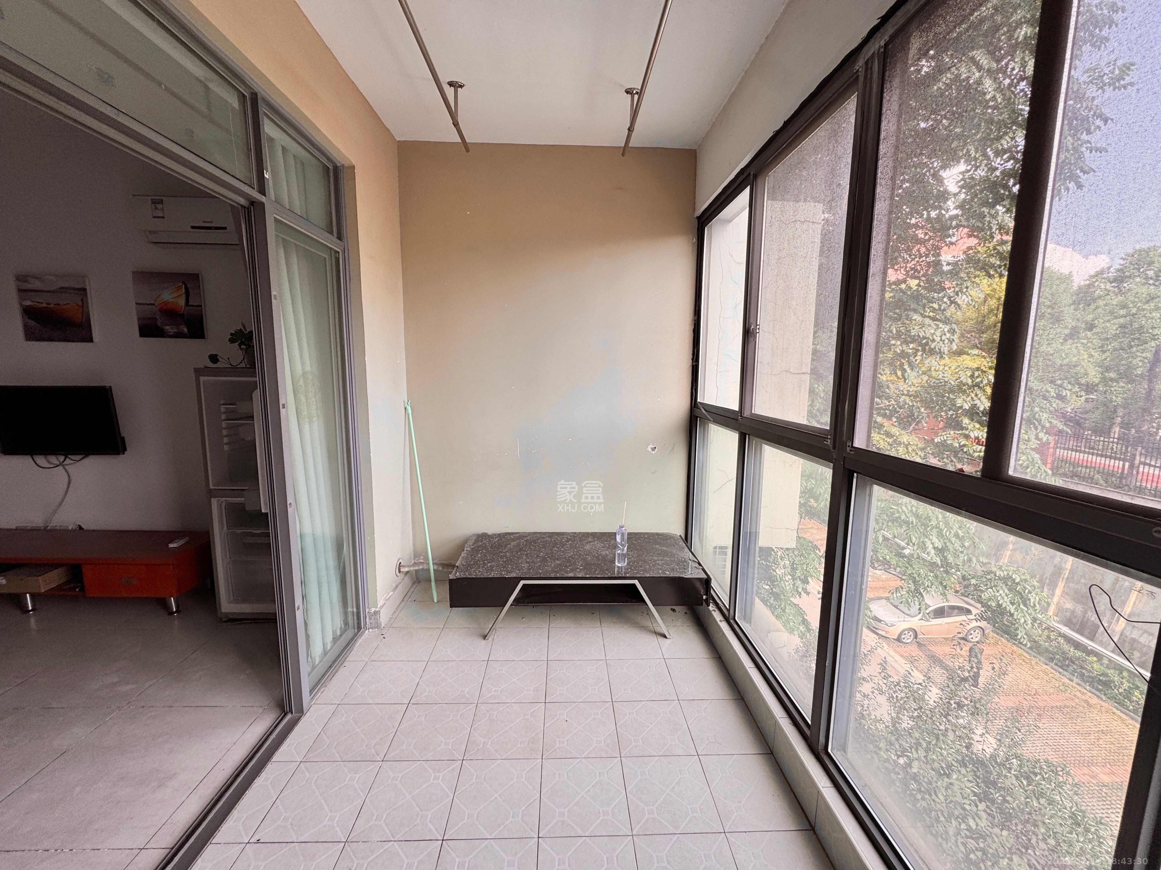 鑫远熙山 3室2厅1卫 2300.0元/月 鑫远熙山 3室2厅1卫 2300.0元/月室内图