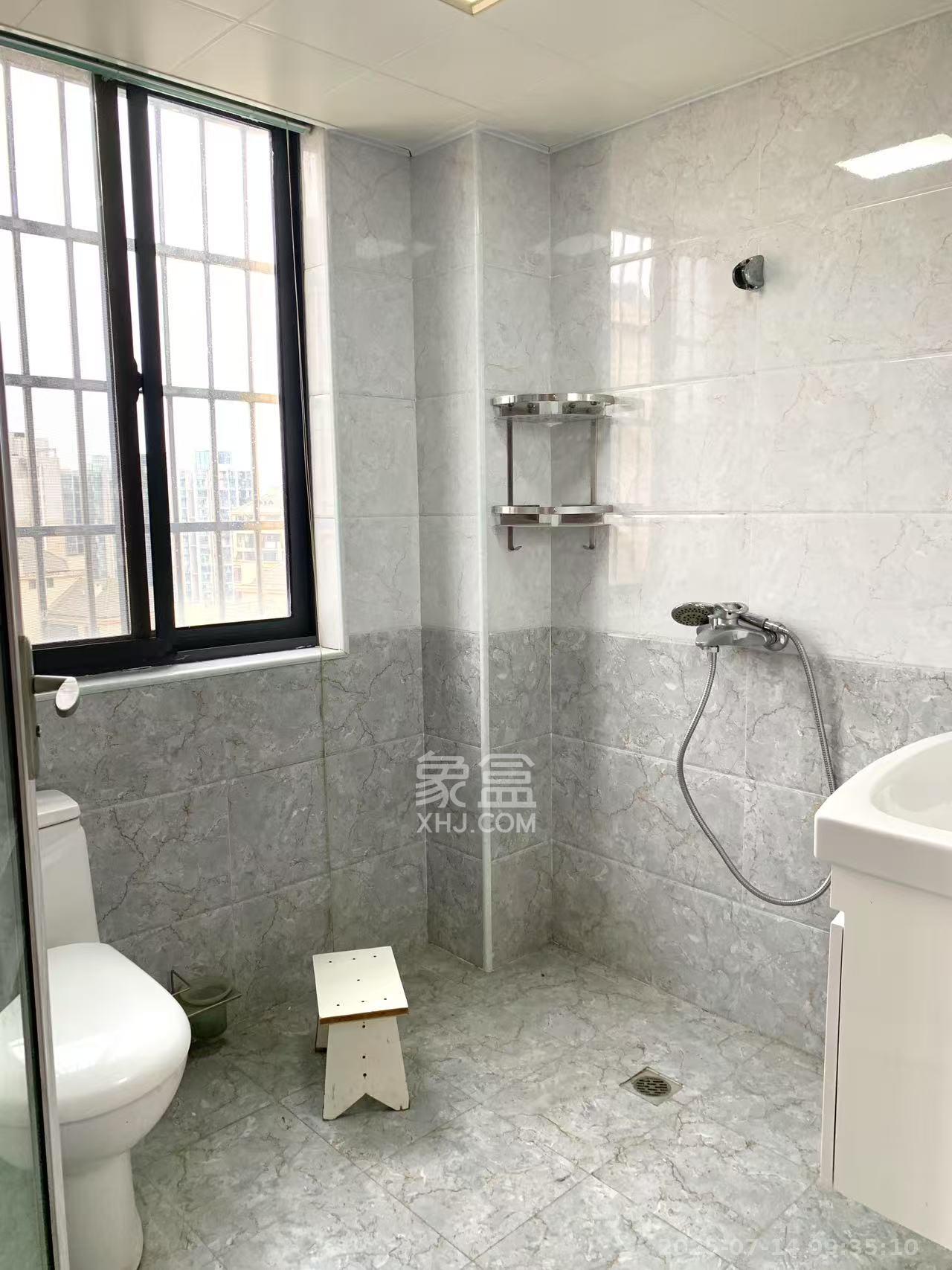 佳美紫郡  3室2厅2卫   2100.00元/月室内图