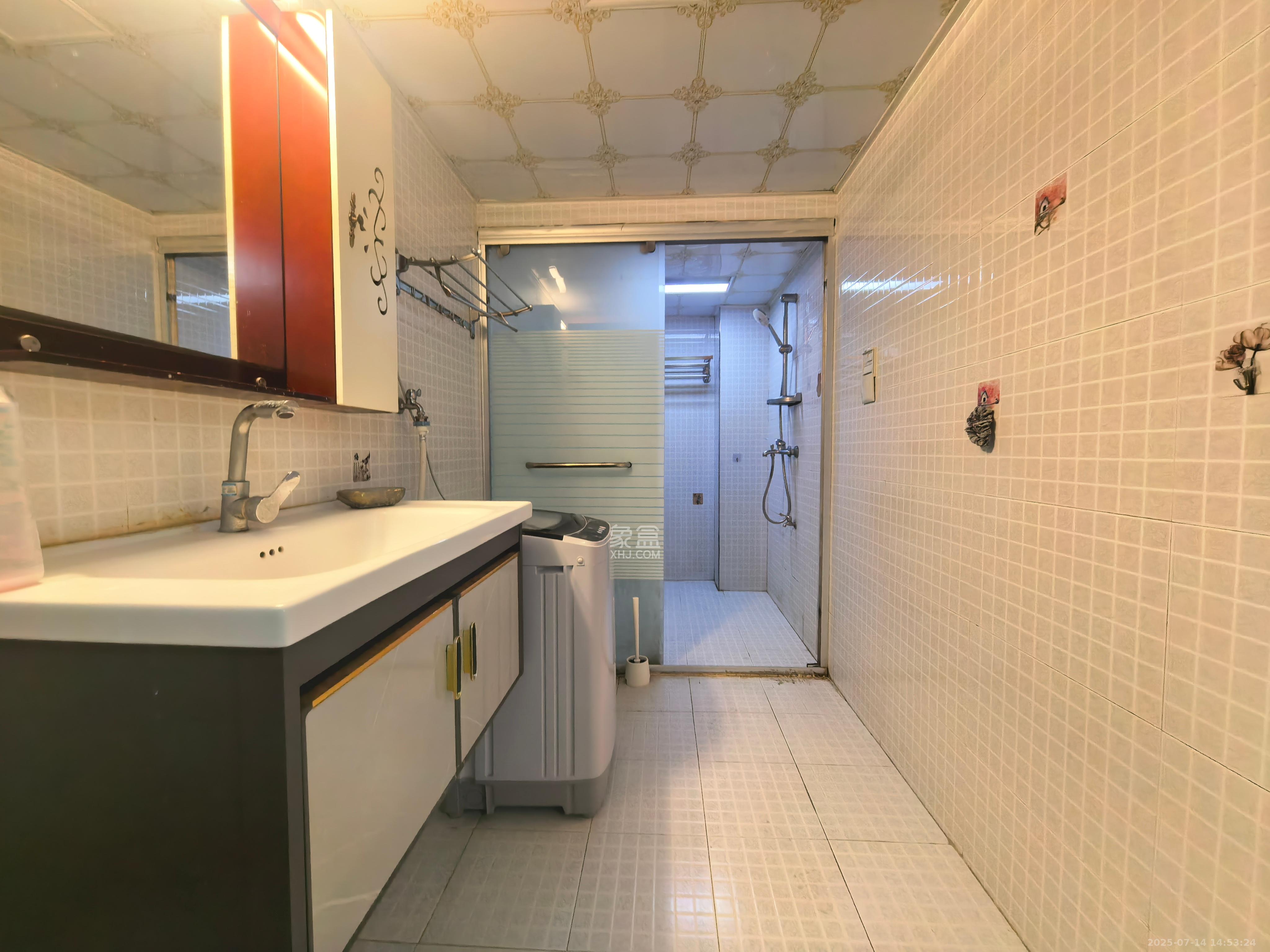 枫丹雅苑(天辰枫丹白露)  2室2厅1卫    3200.0元/月 枫丹雅苑(天辰枫丹白露)  2室2厅1卫    3200.0元/月室内图