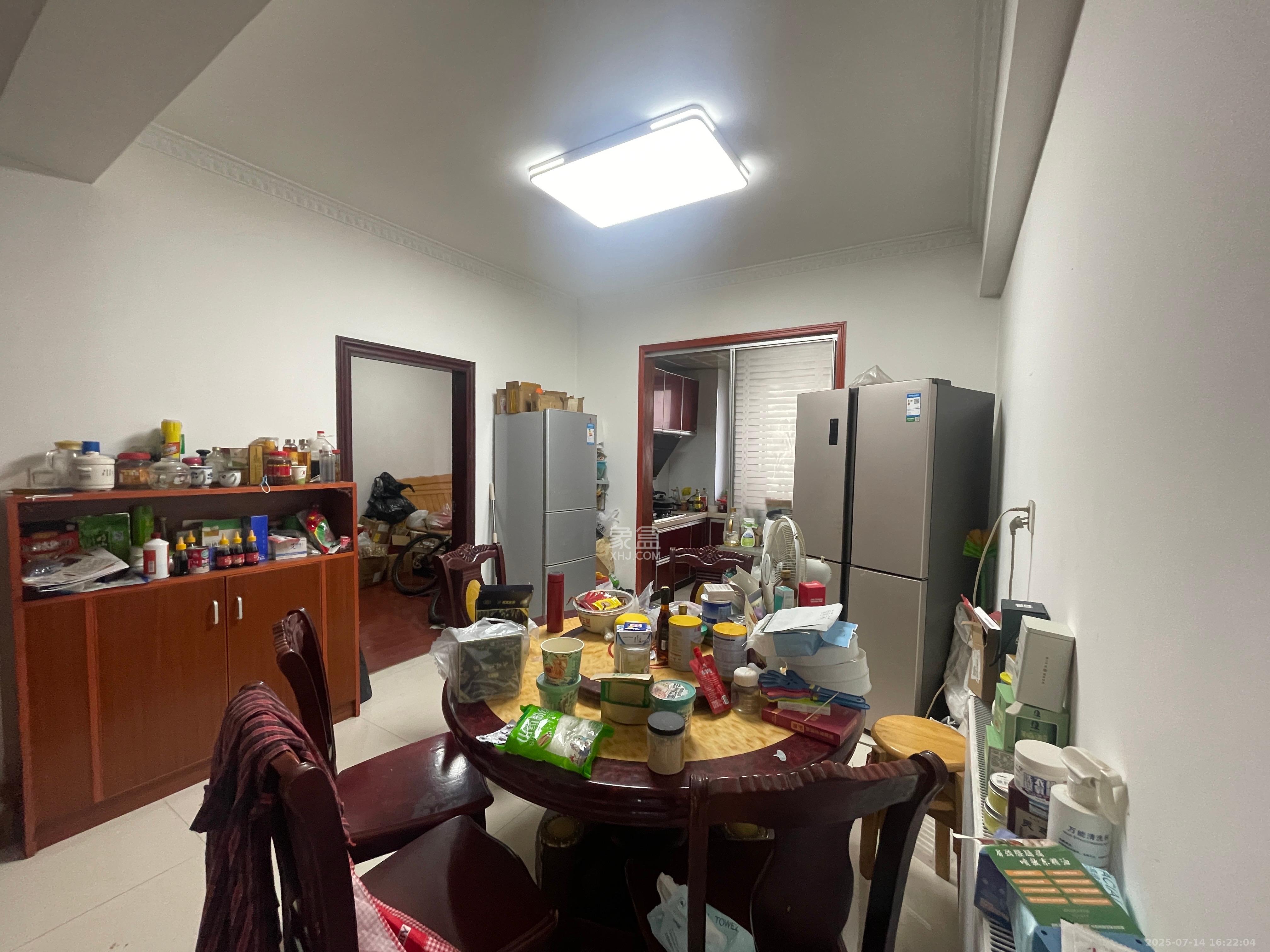 中房F联邦  4室2厅2卫    3200.0元/月 中房F联邦  4室2厅2卫    3200.0元/月室内图