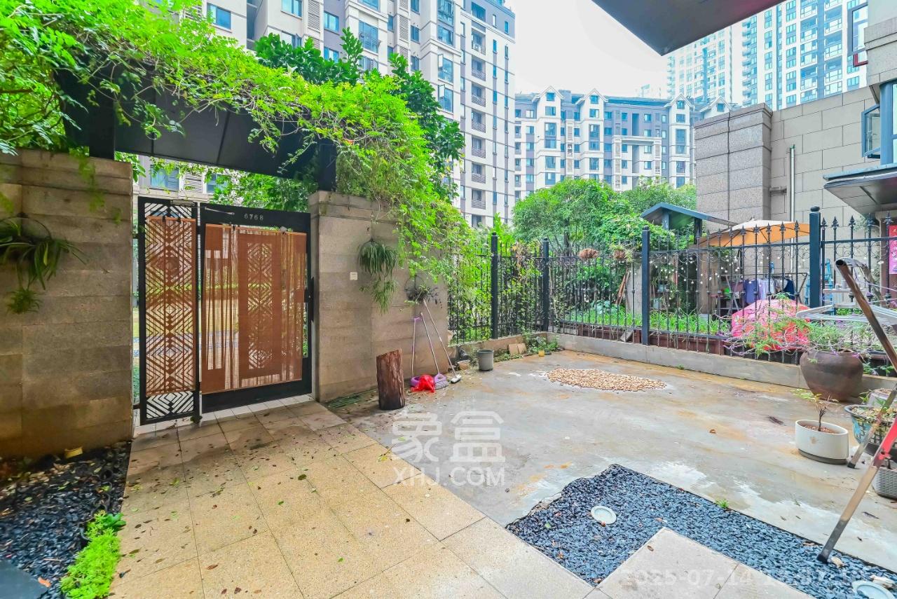 万科魅力之城观澜里  4室2厅2卫    6000.0元/月室内图