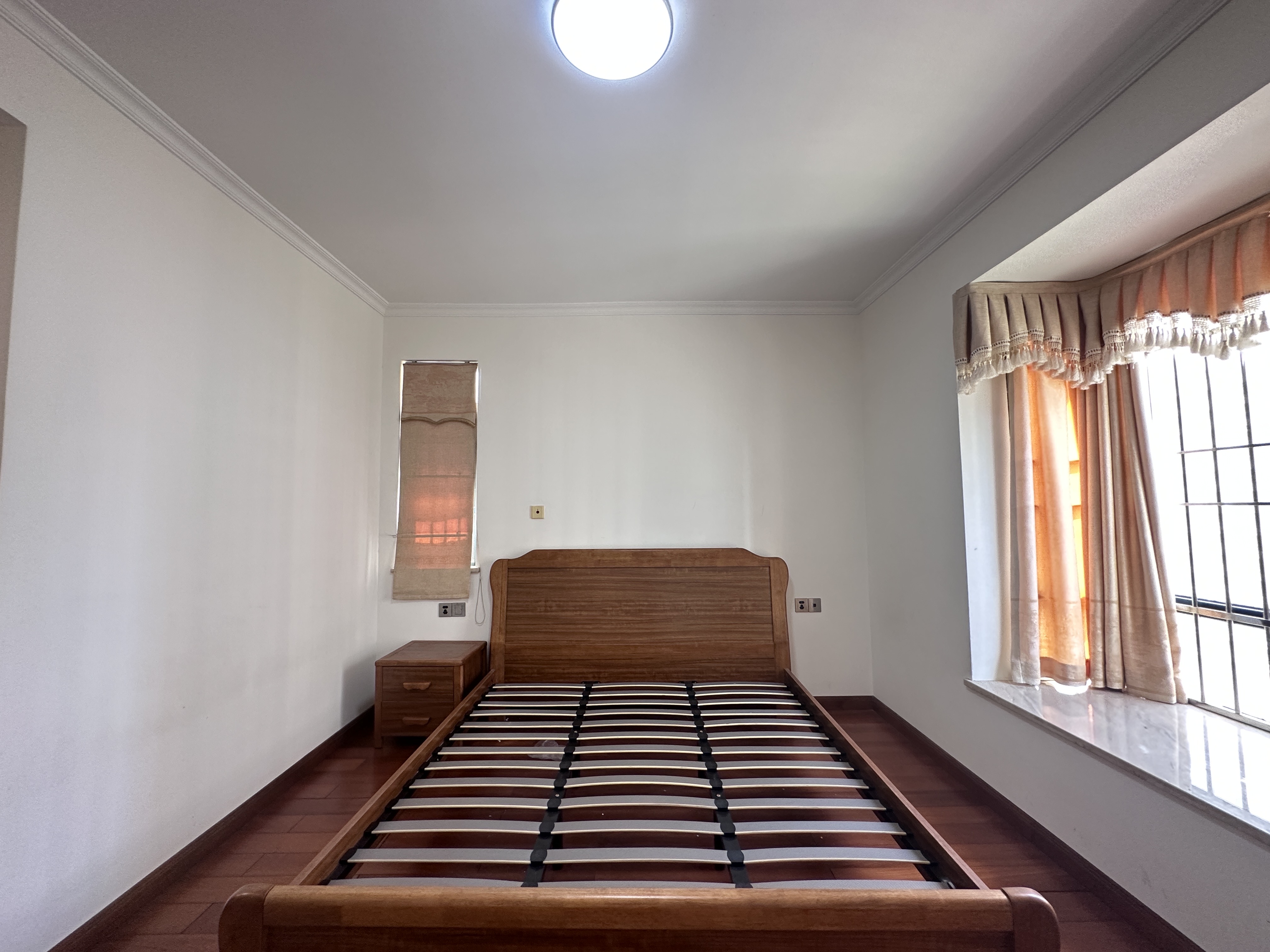 海阔天空-国瑞城一期(名仕苑) 3室2厅2卫 5000.0元/月 海阔天空-国瑞城一期(名仕苑) 3室2厅2卫 5000.0元/月室内图