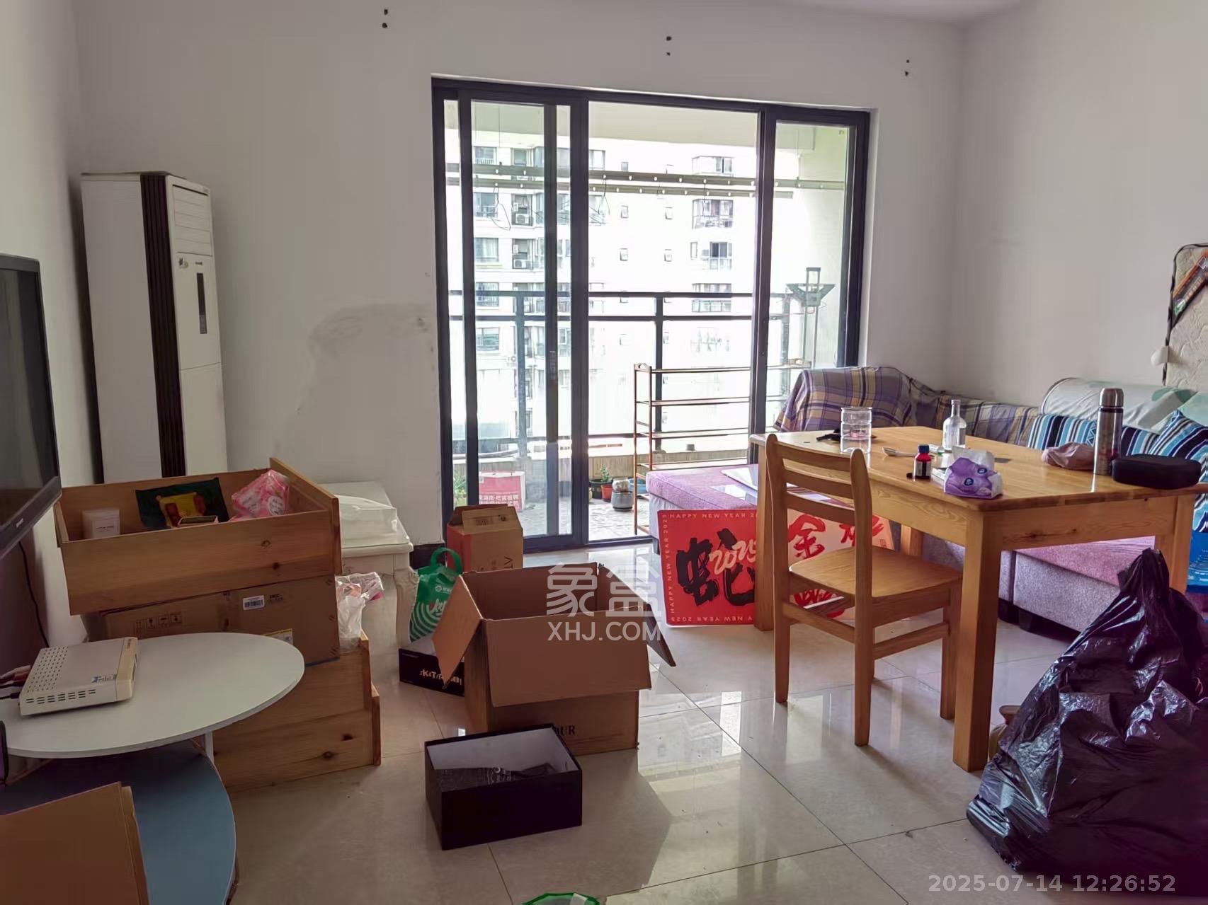 奥克斯广场 4室2厅1卫 3400.0元/月 奥克斯广场 4室2厅1卫 3400.0元/月室内图