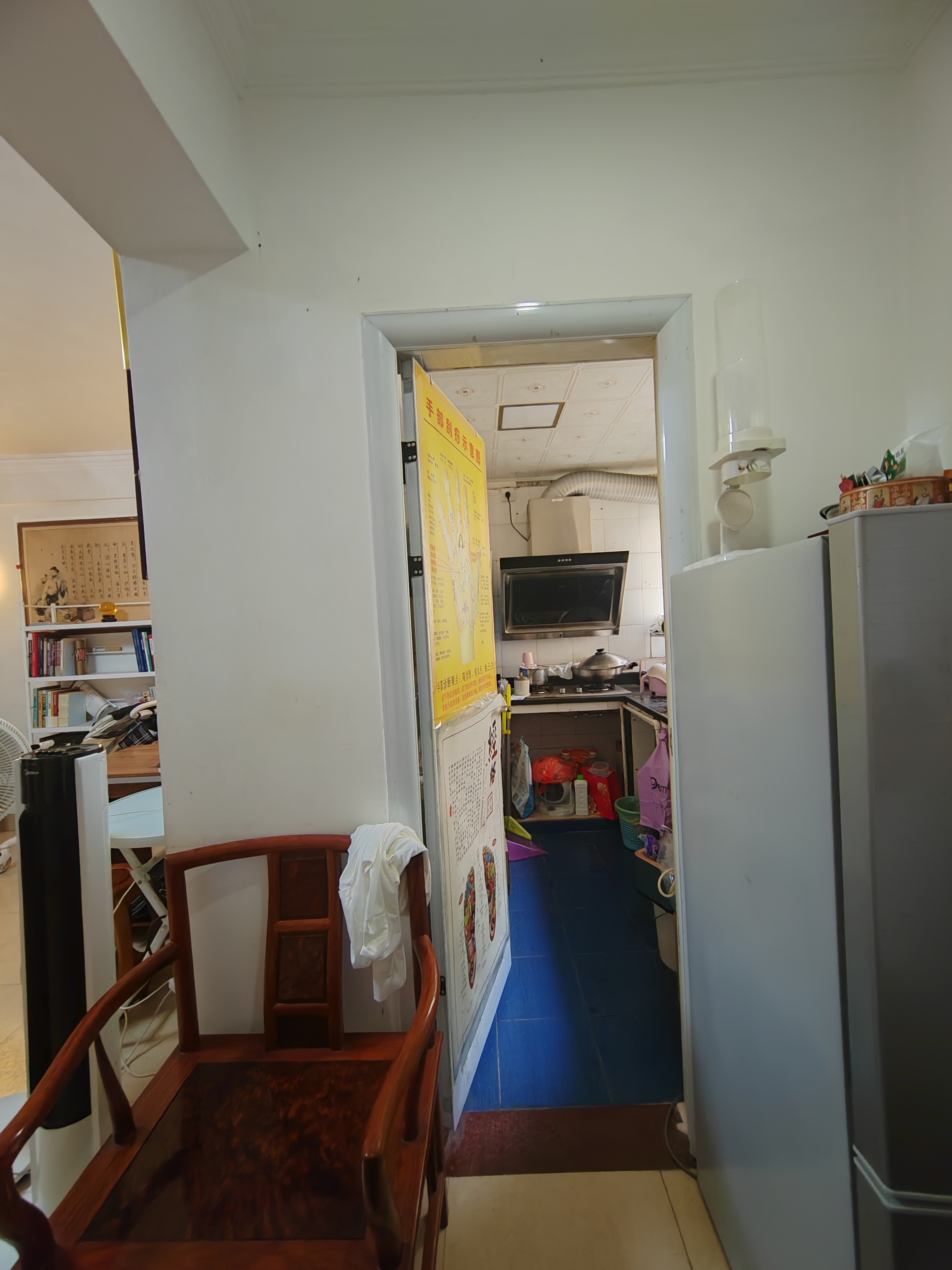 金山小区  2室2厅1卫    56.0万 金山小区  2室2厅1卫    56.0万客厅