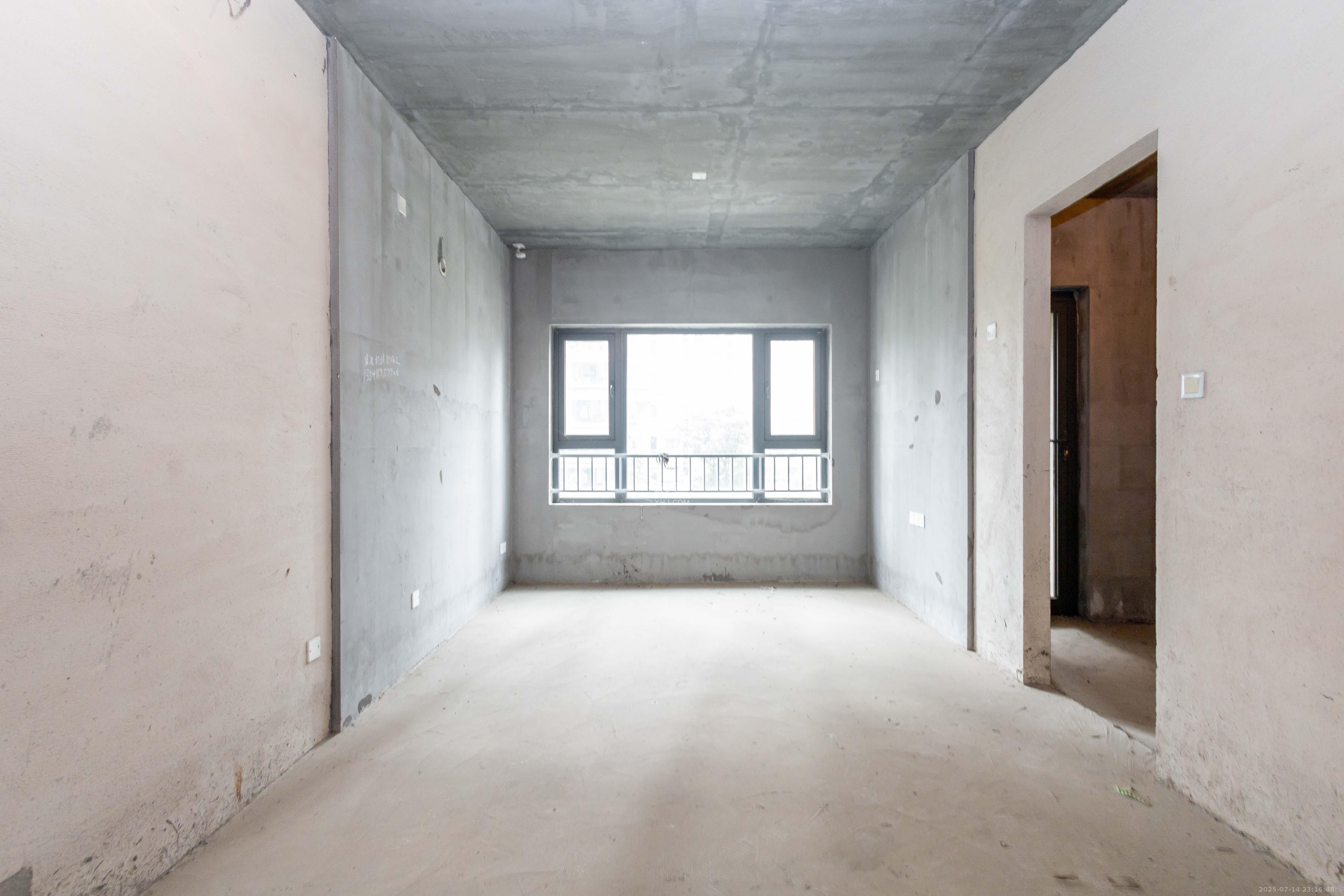 恒大江湾  3室2厅1卫    68.0万 恒大江湾  3室2厅1卫    68.0万客厅