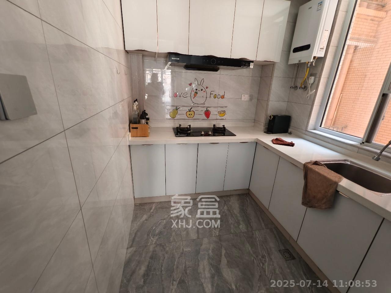 丽发新城  2室2厅1卫   2100.00元/月