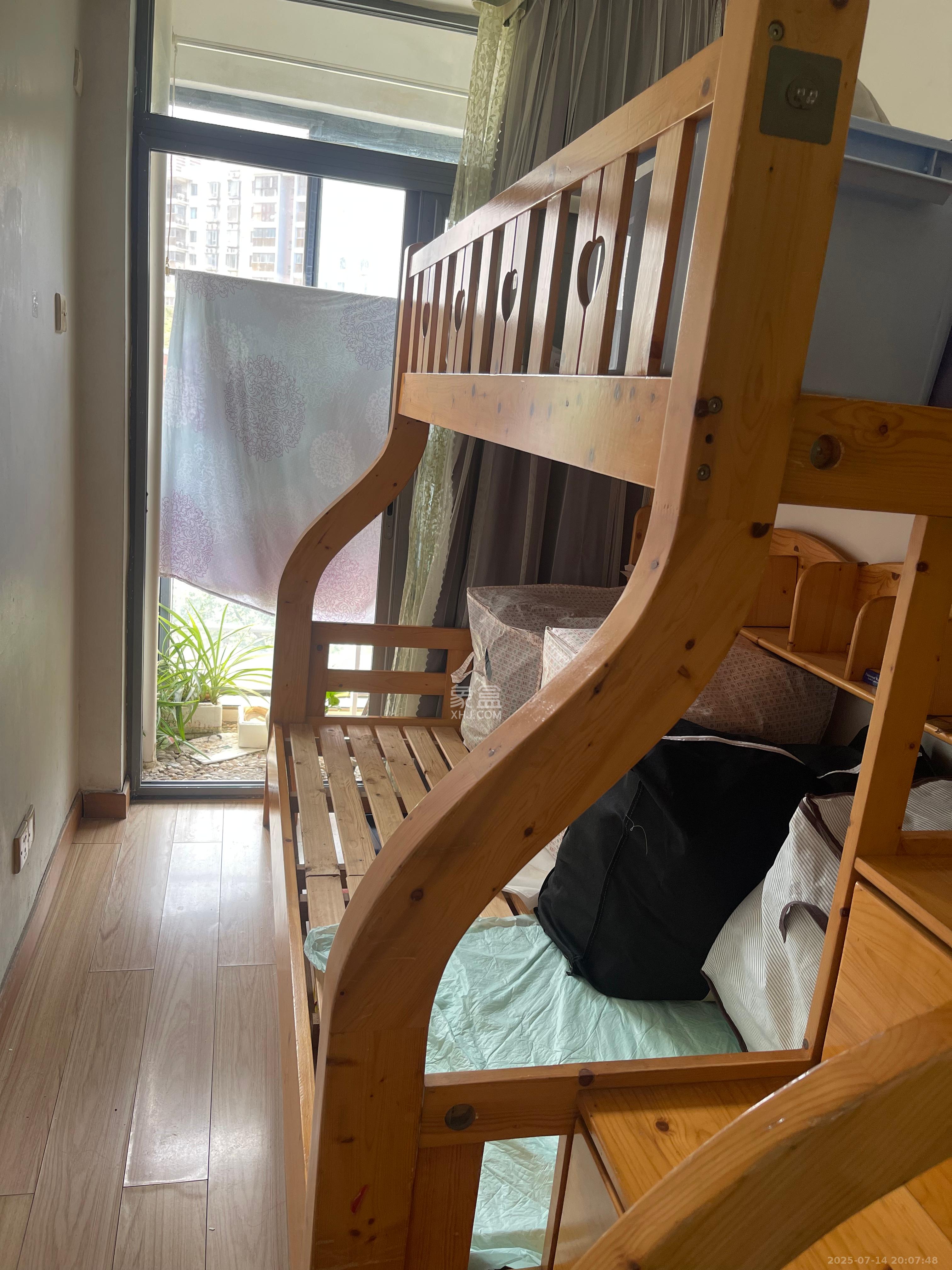 银港水晶城  2室1厅1卫   1700.00元/月室内图