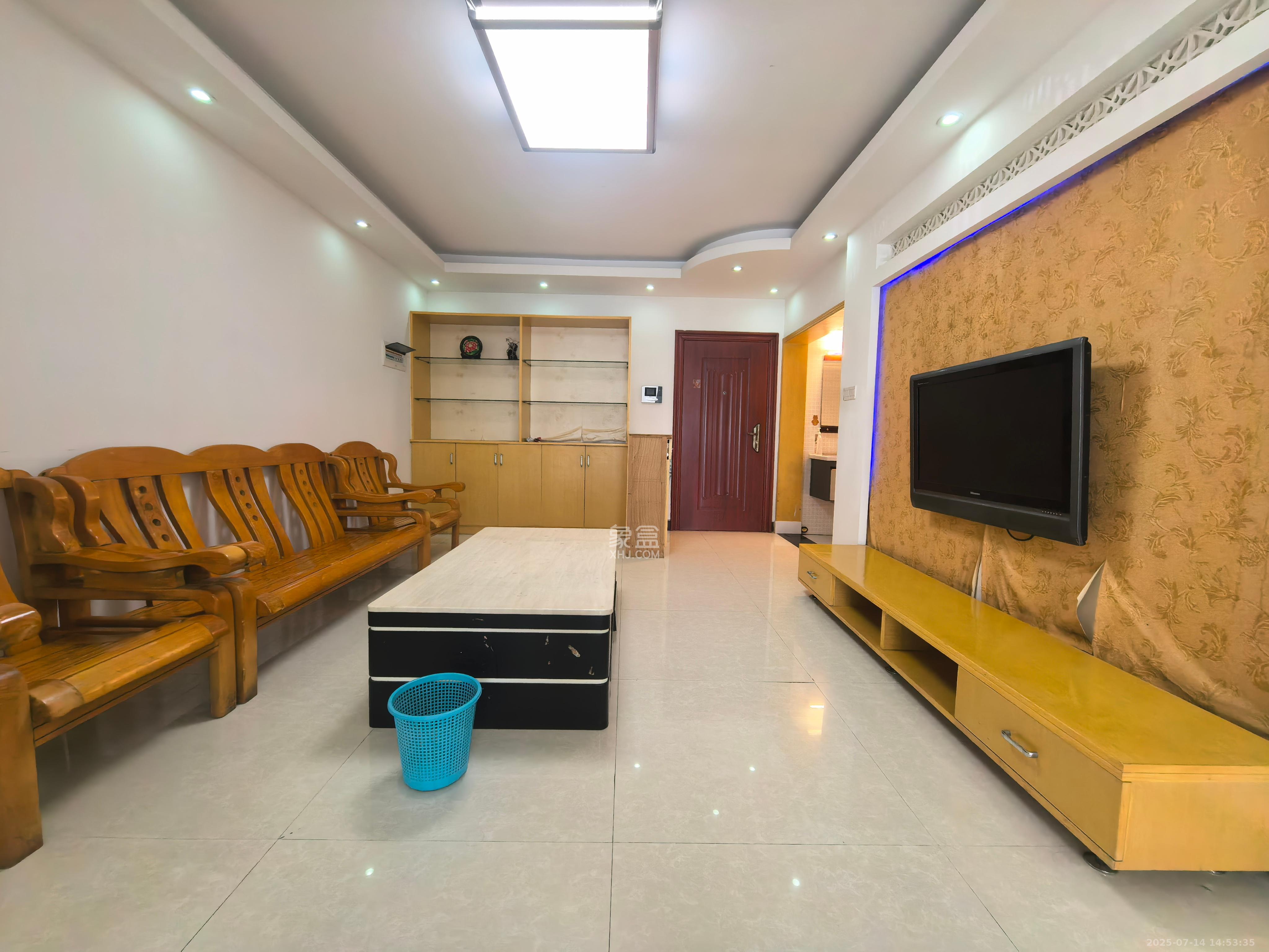 枫丹雅苑(天辰枫丹白露)  2室2厅1卫    3200.0元/月 枫丹雅苑(天辰枫丹白露)  2室2厅1卫    3200.0元/月室内图