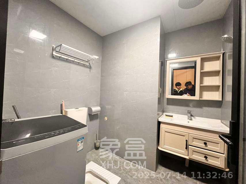荣悦台  1室1厅1卫    2200.0元/月室内图