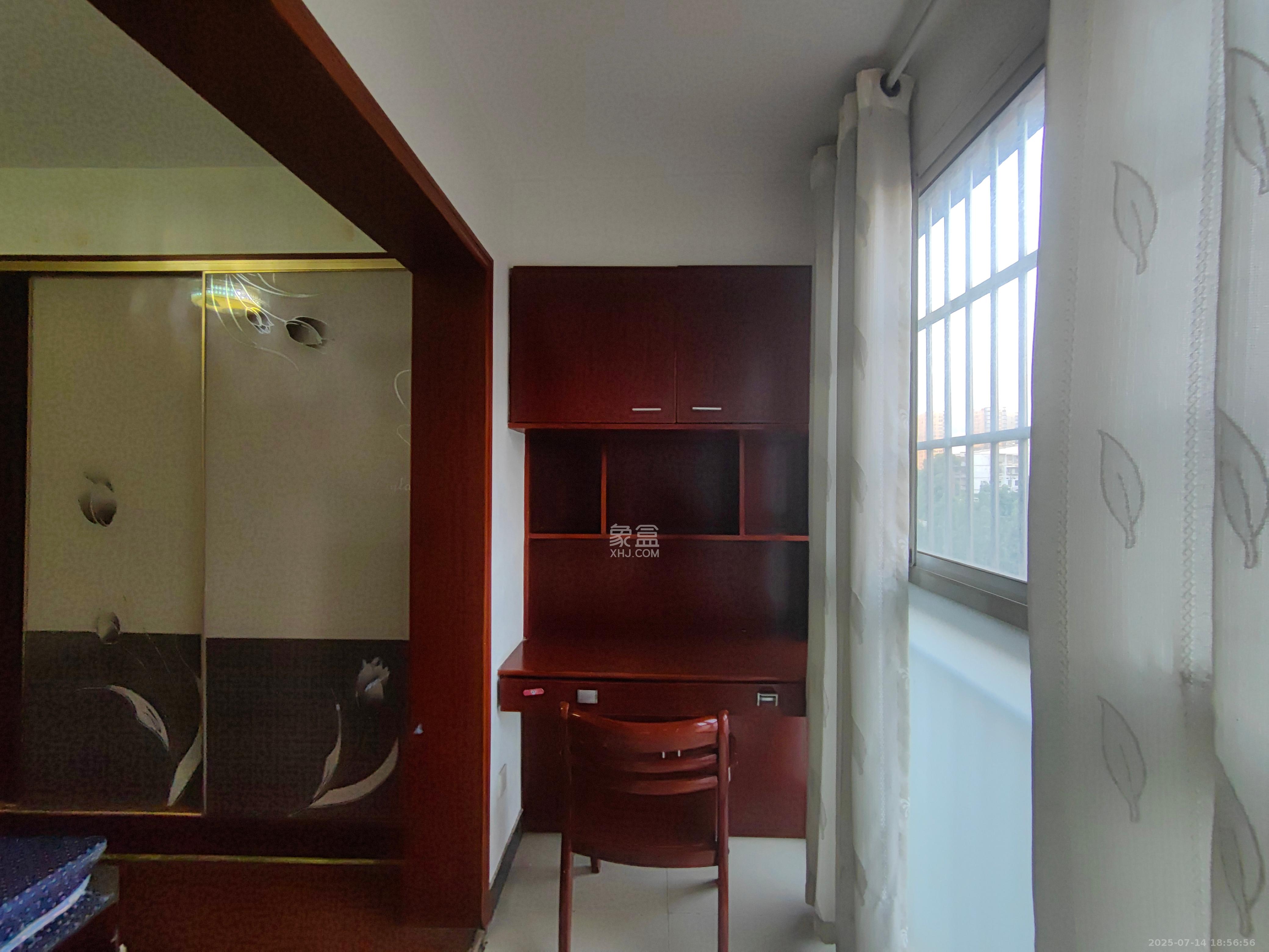 天凯东苑 2室2厅1卫 1600.0元/月 天凯东苑 2室2厅1卫 1600.0元/月室内图